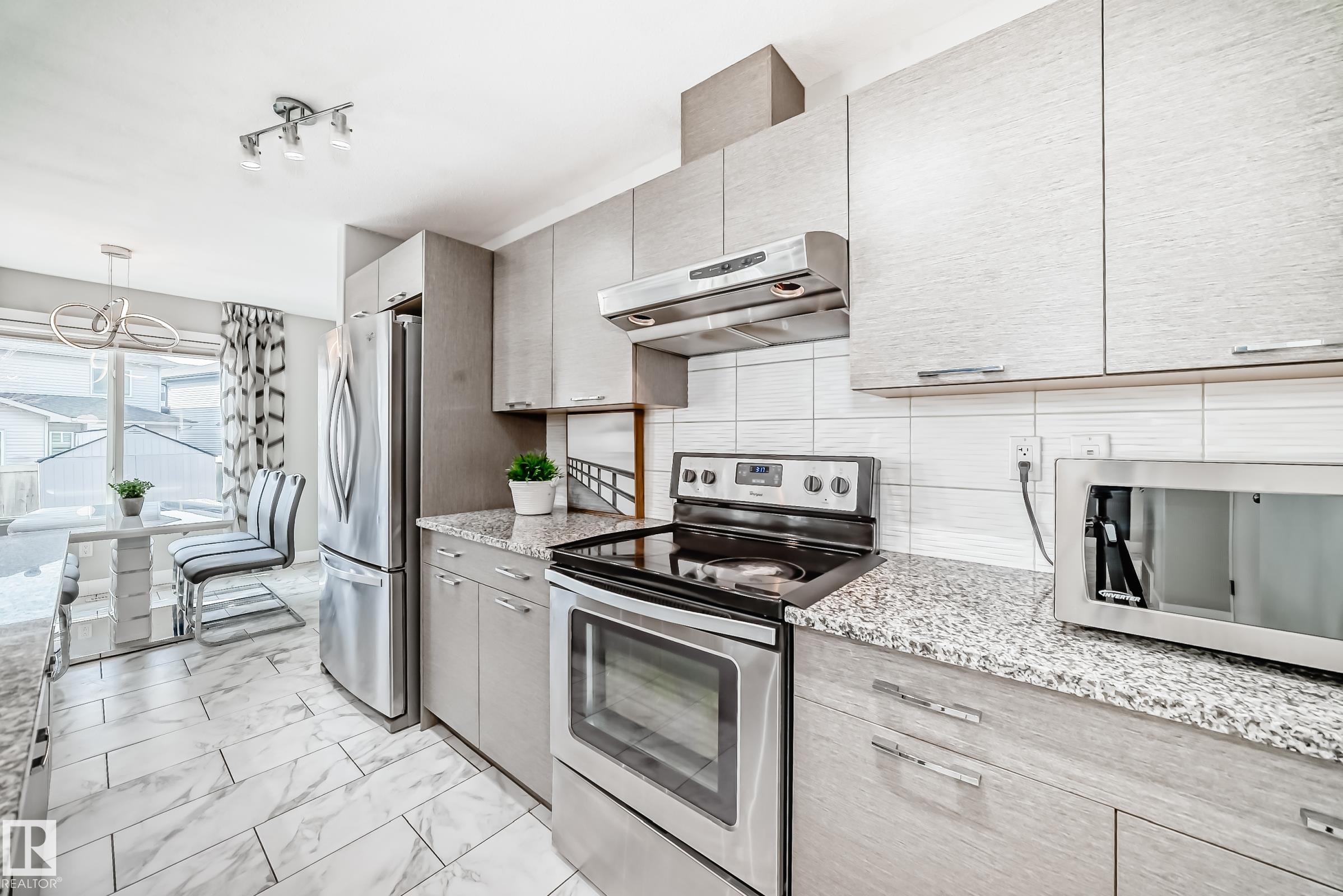 Photo 20 at 4404 6 Street NW, Maple Crest, Edmonton