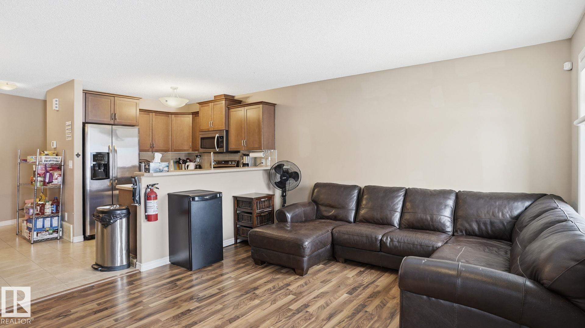 Photo 13 at 29 - 9511 102 Avenue NW, Morinville