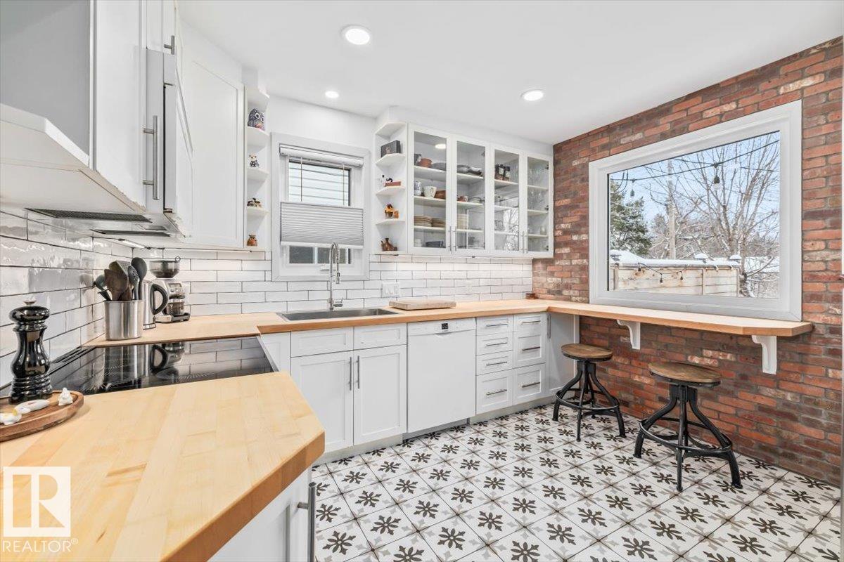 Photo 10 at 11107 78 Avenue NW, McKernan, Edmonton