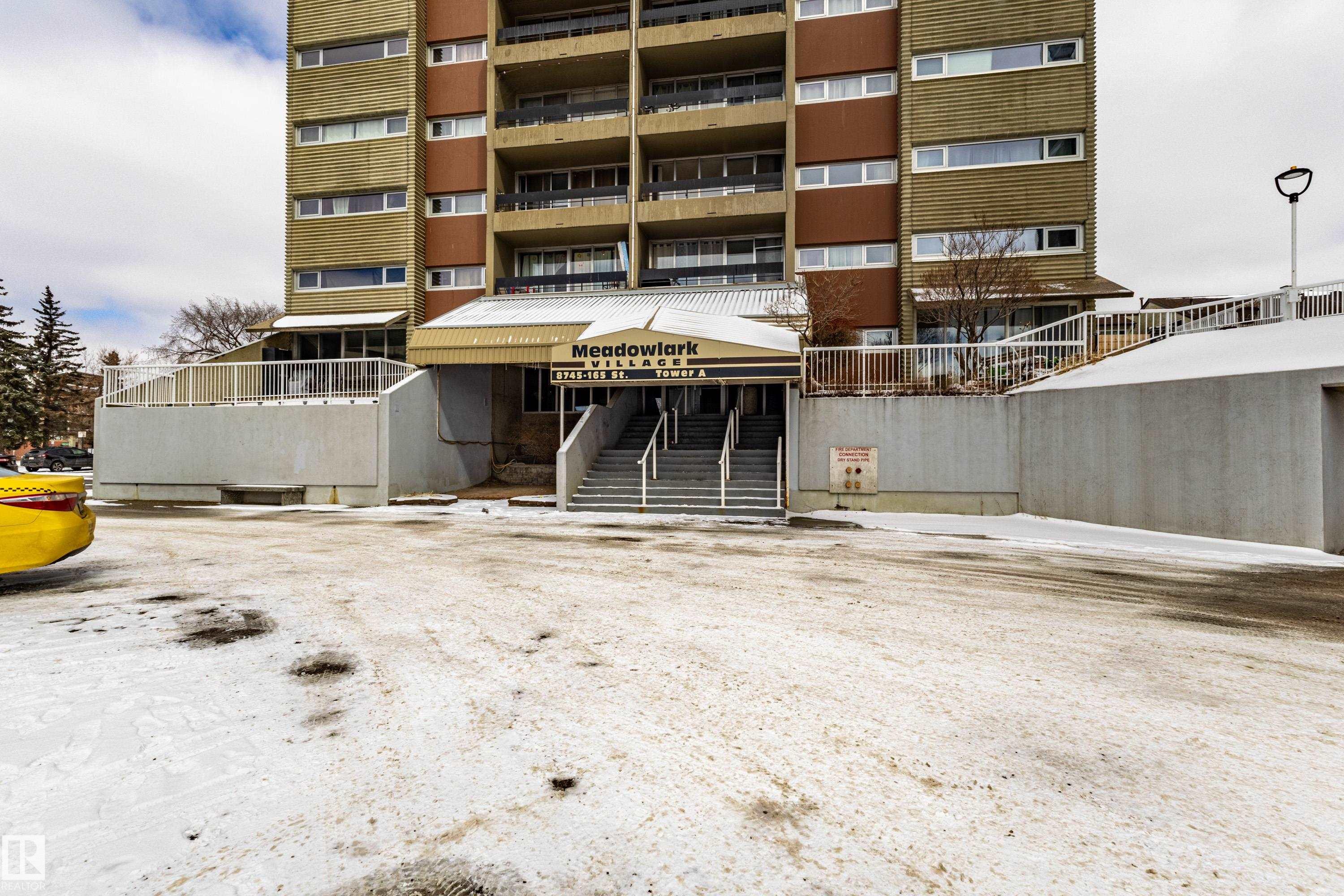 37 - 8745 165 Street NW, West Meadowlark Park, Edmonton