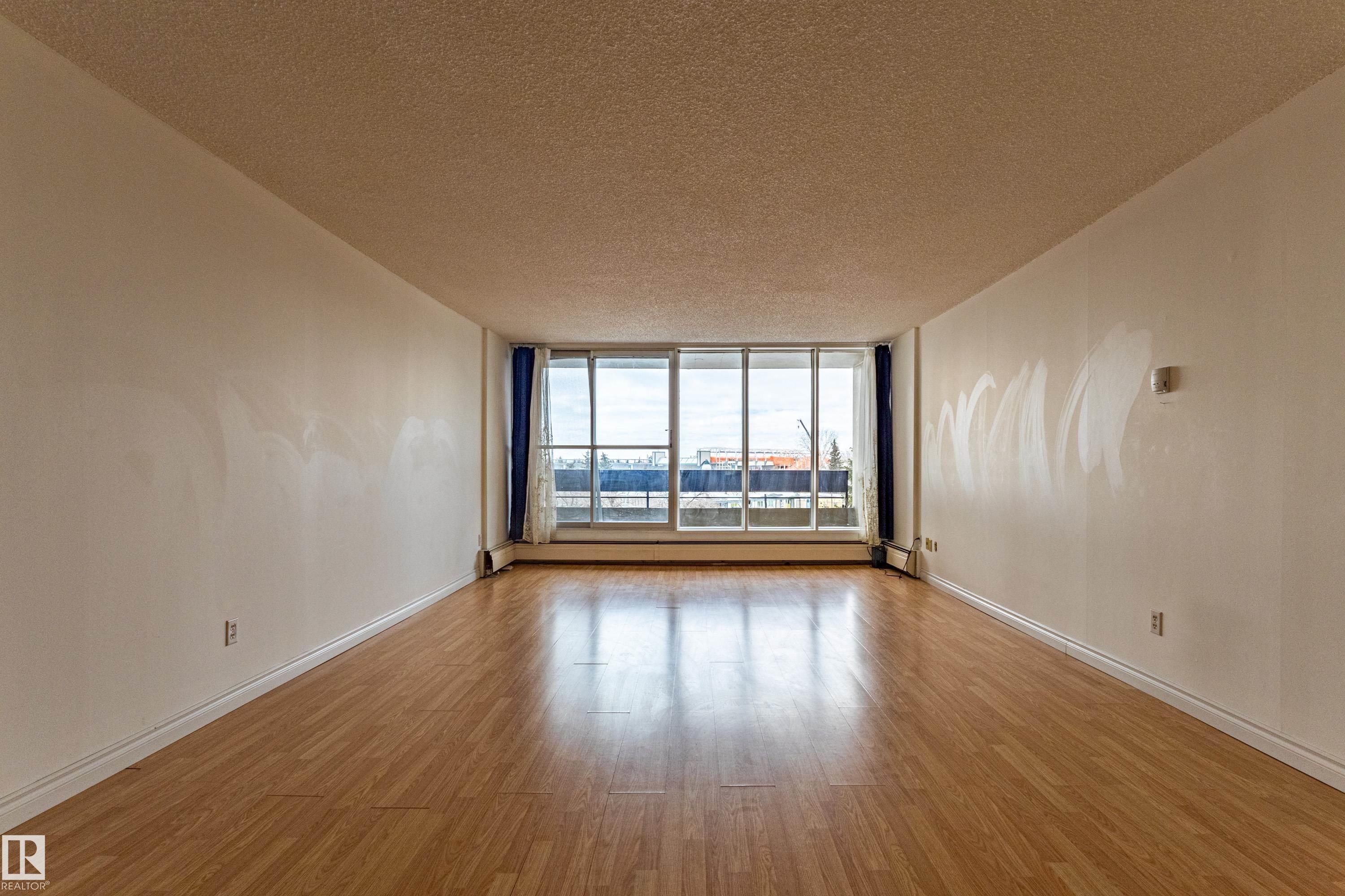 37 - 8745 165 Street NW, West Meadowlark Park, Edmonton