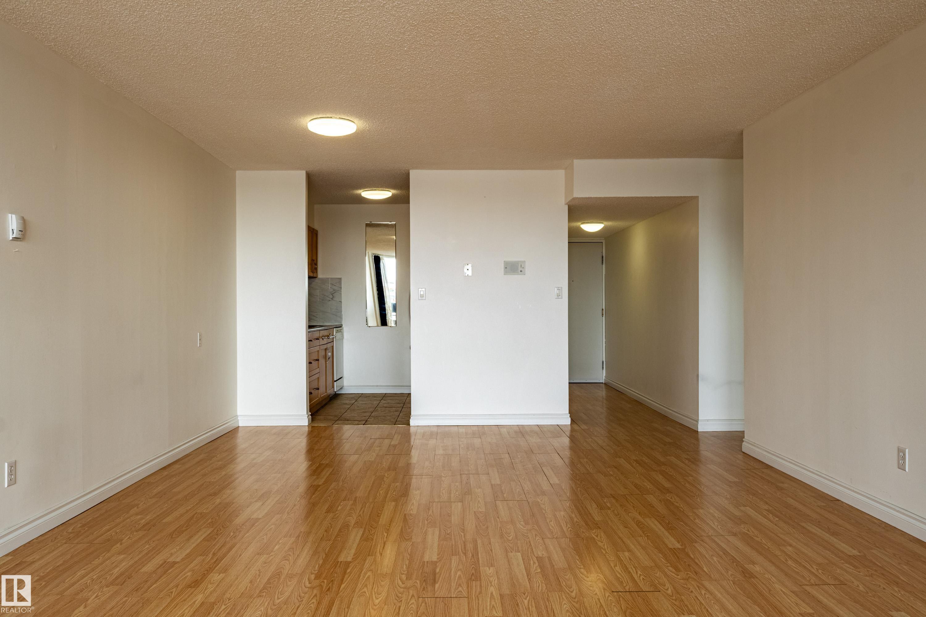 Photo 10 at 37 - 8745 165 Street NW, West Meadowlark Park, Edmonton