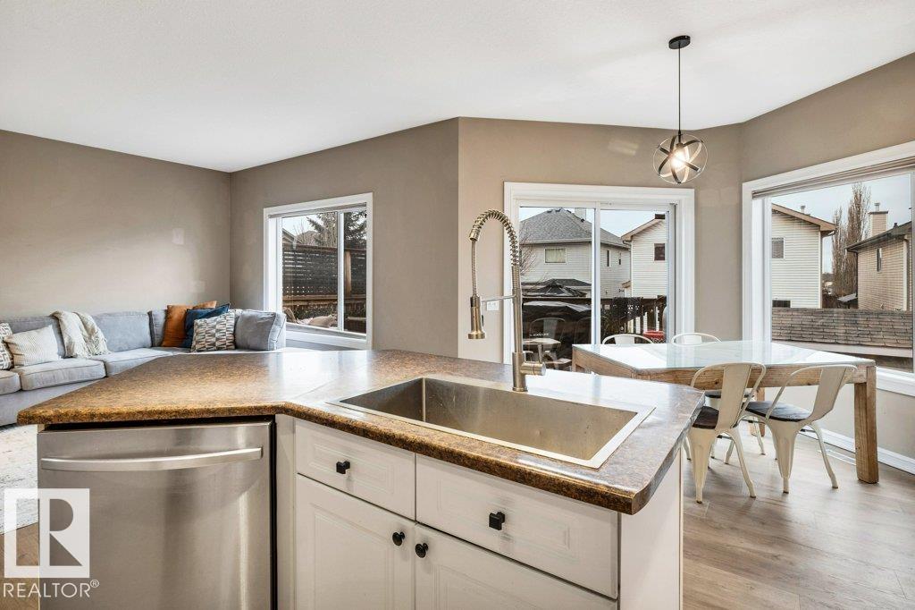 Photo 15 at 3 Vernon Street, Spruce Village, Spruce Grove