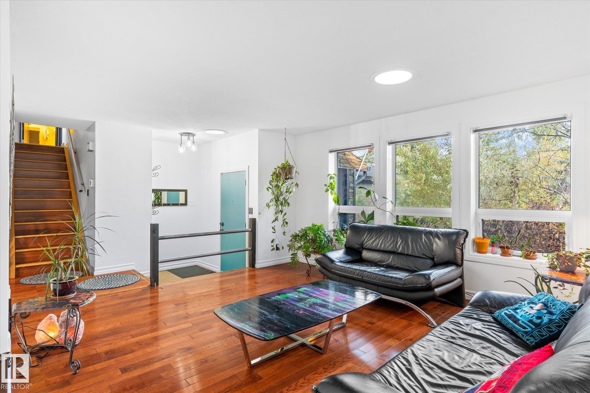 3018 110a Street NW, Steinhauer, Edmonton