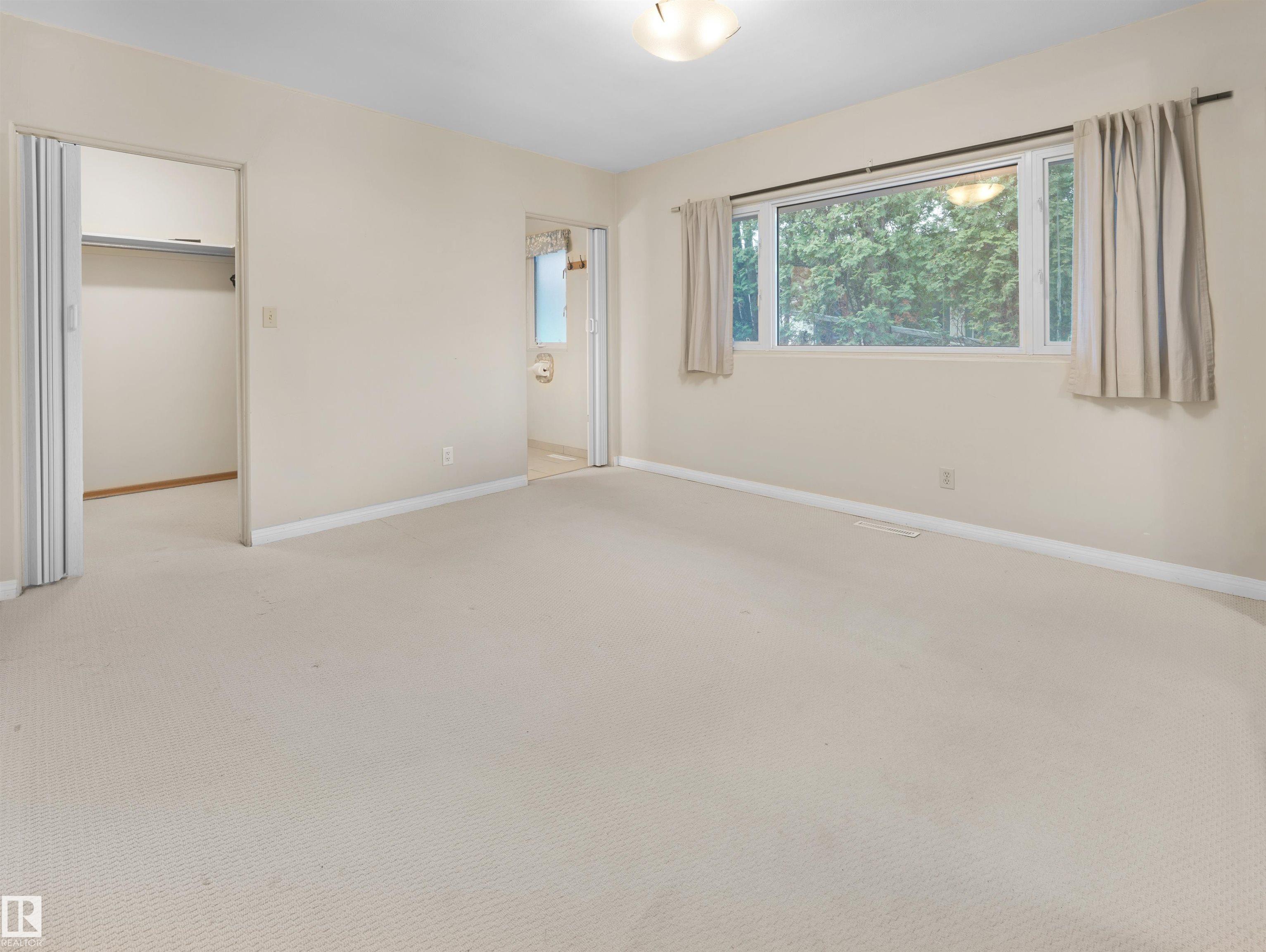 Photo 18 at 11819 75 Avenue NW, Belgravia, Edmonton