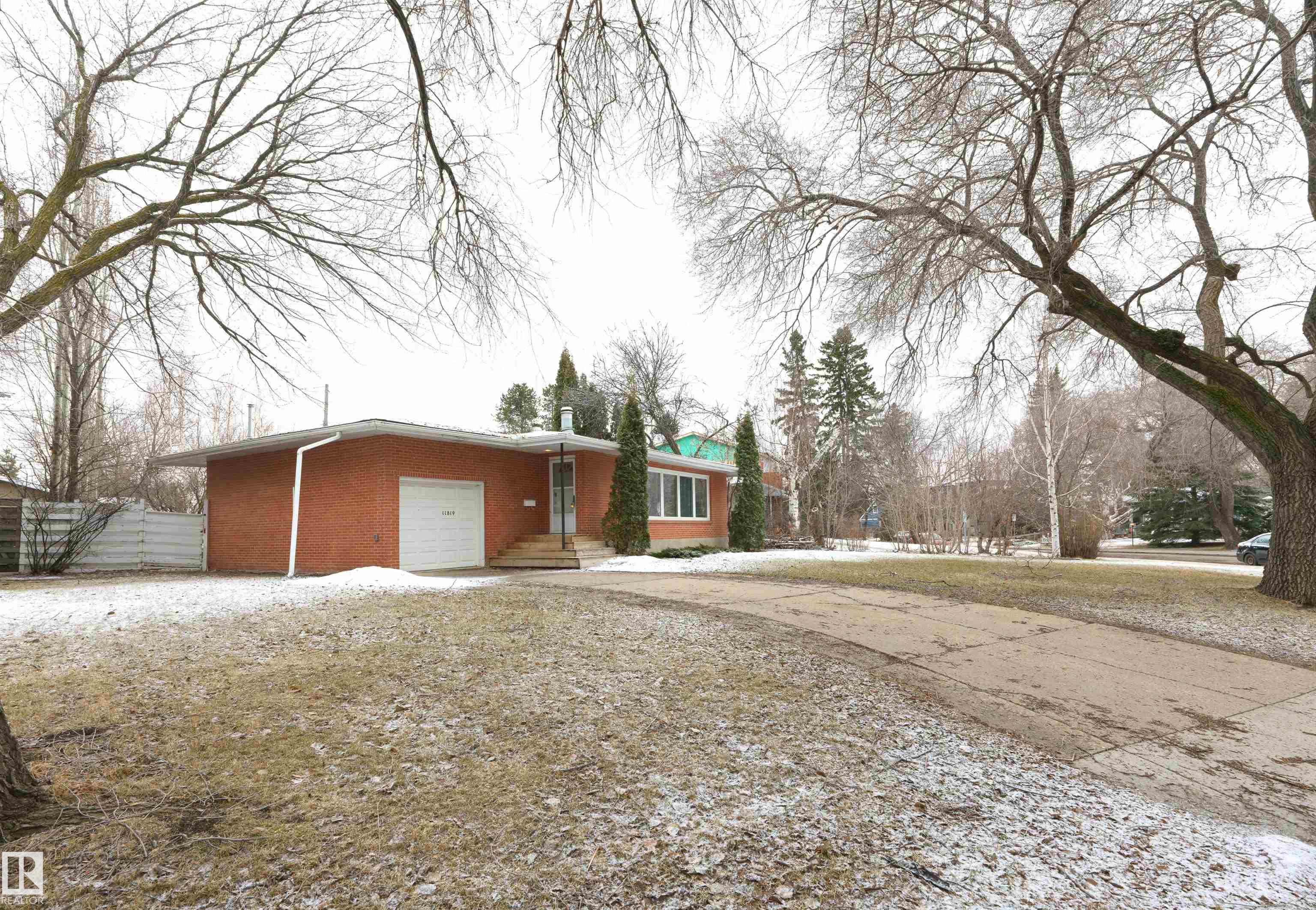 Photo 43 at 11819 75 Avenue NW, Belgravia, Edmonton