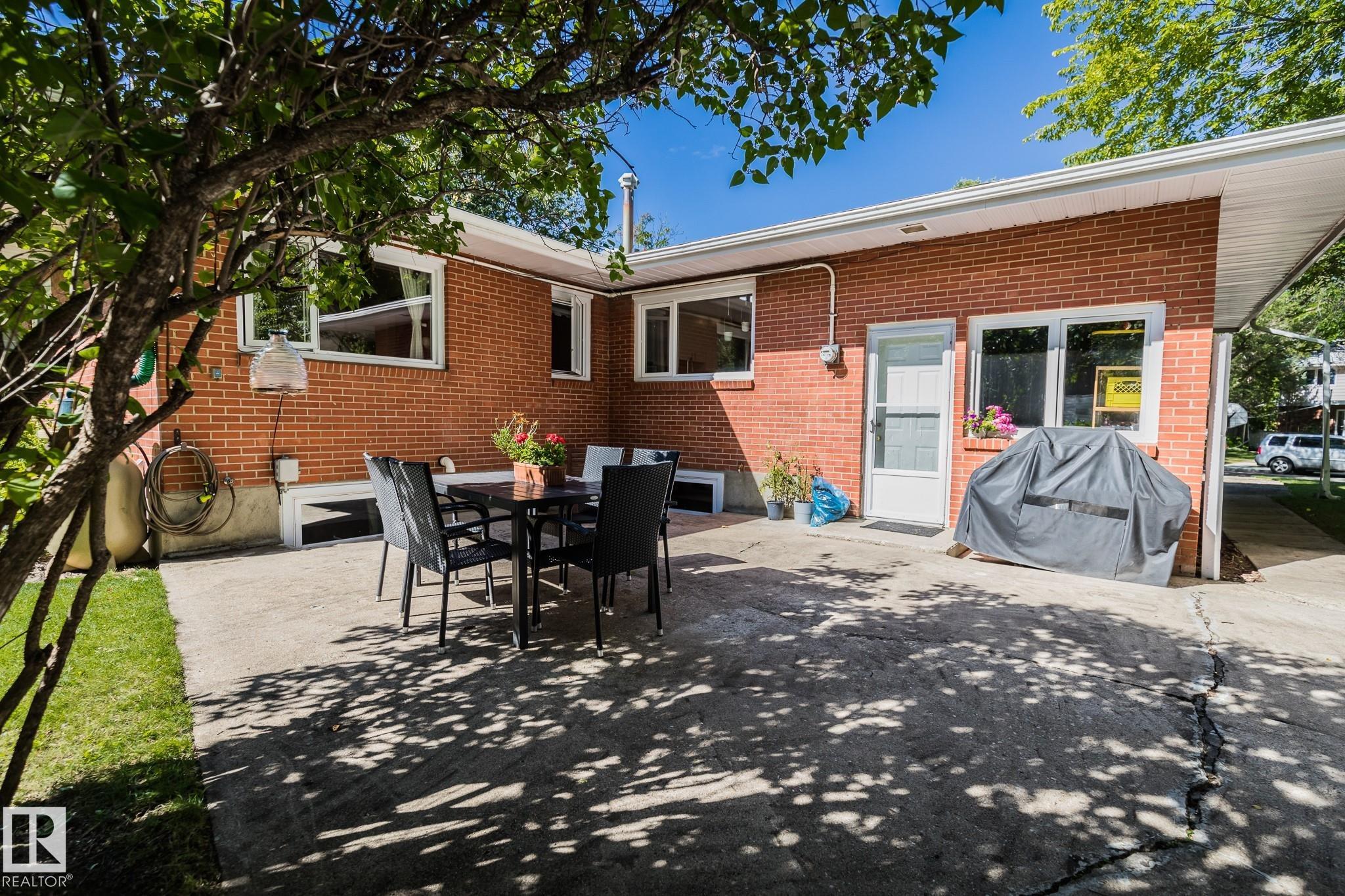 Photo 55 at 11819 75 Avenue NW, Belgravia, Edmonton