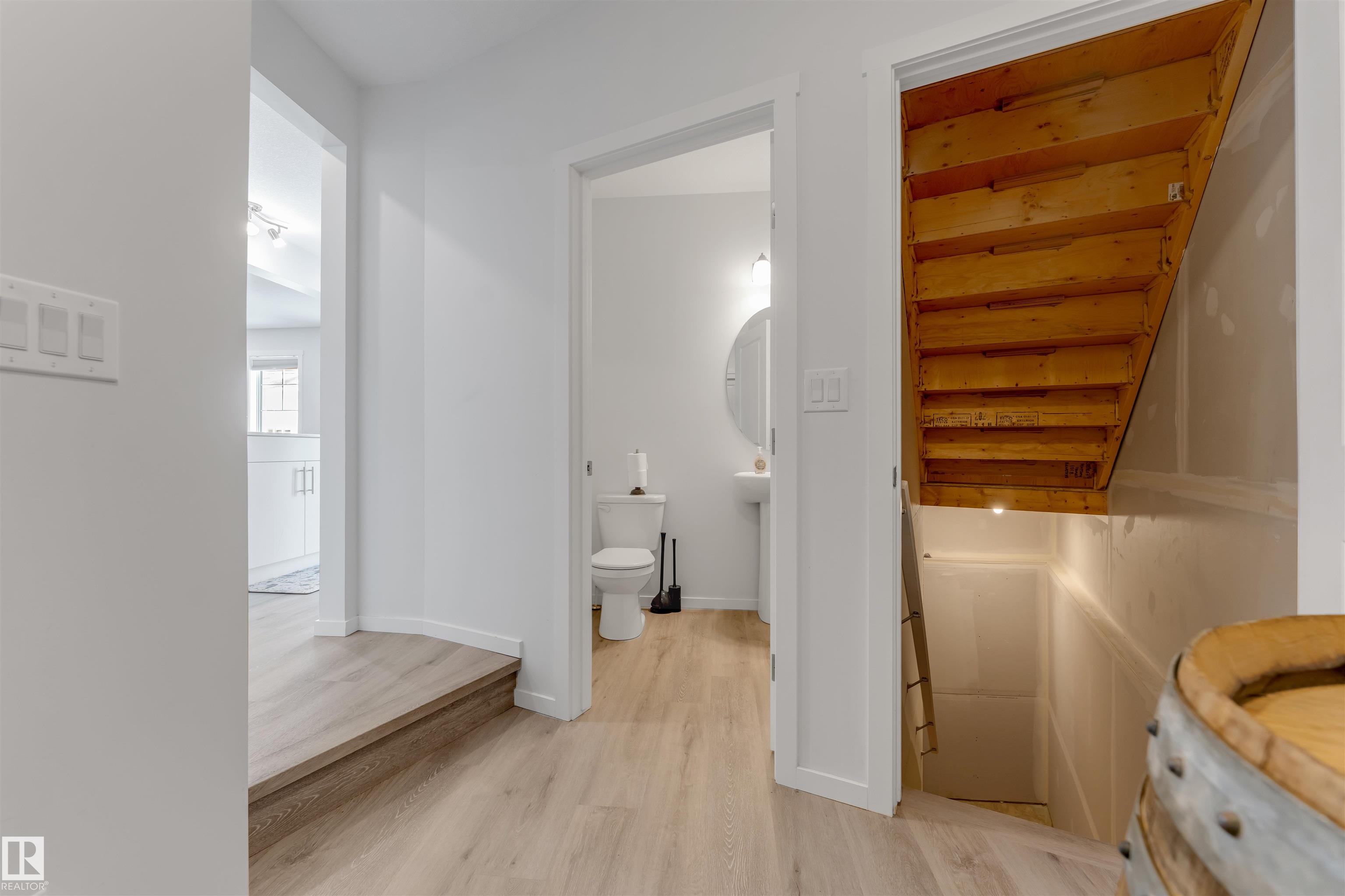 Photo 14 at 1006 Crestview, Hearthstone, Sherwood Park