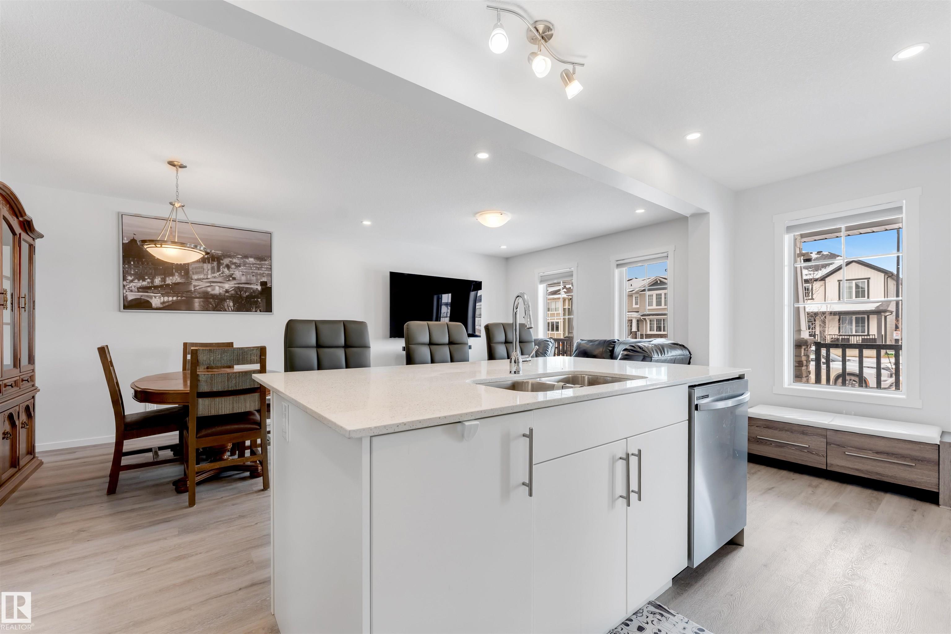 Photo 10 at 1006 Crestview, Hearthstone, Sherwood Park