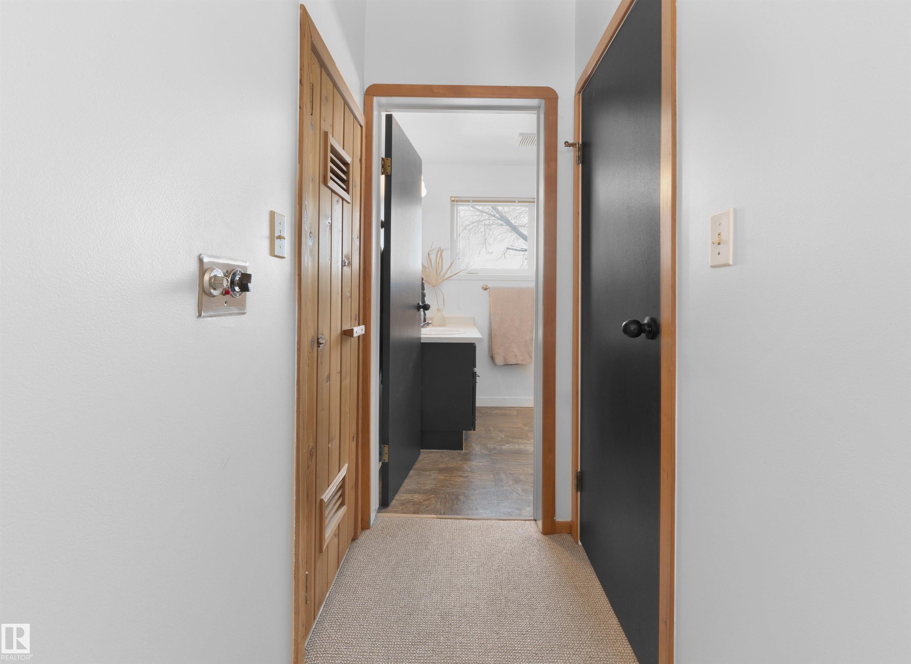 Photo 21 at 10251 77 Street NW, Forest Heights, Edmonton