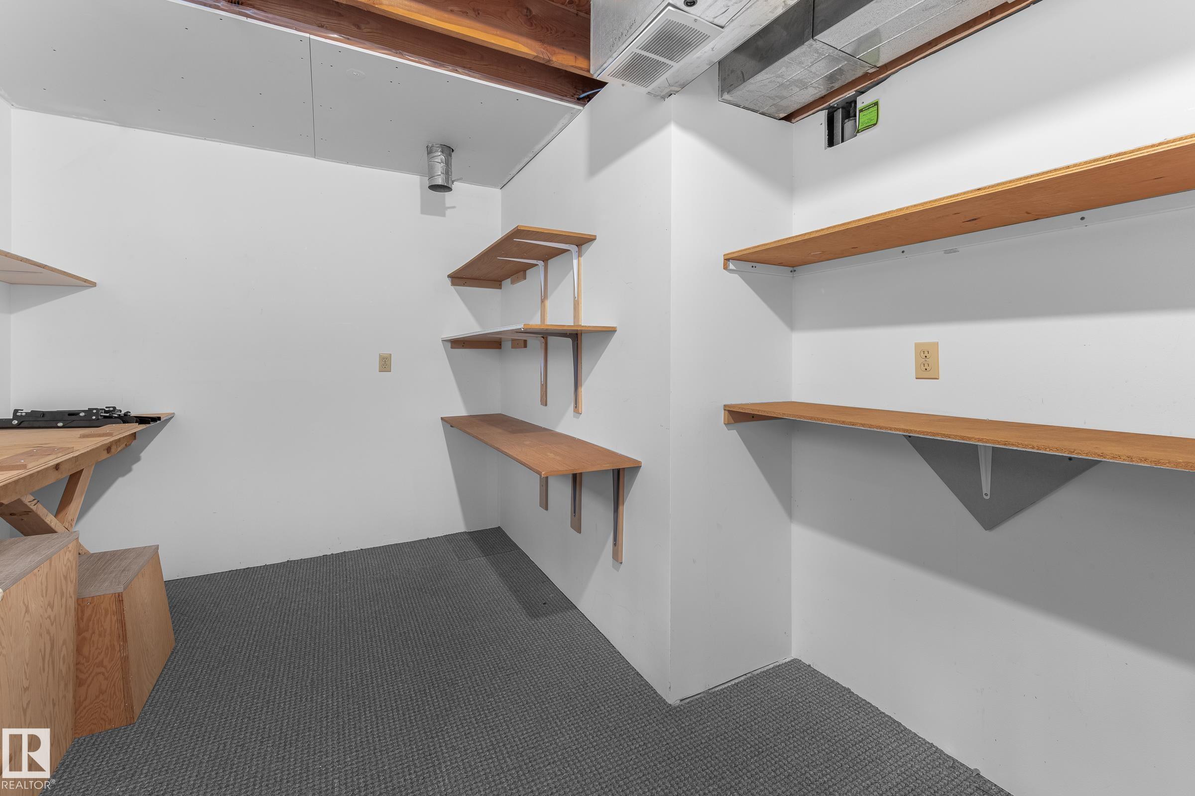 Photo 32 at 10251 77 Street NW, Forest Heights, Edmonton