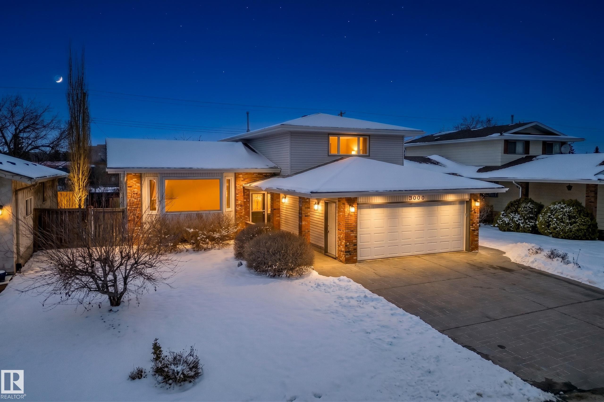 3010 105a Street NW, Steinhauer, Edmonton