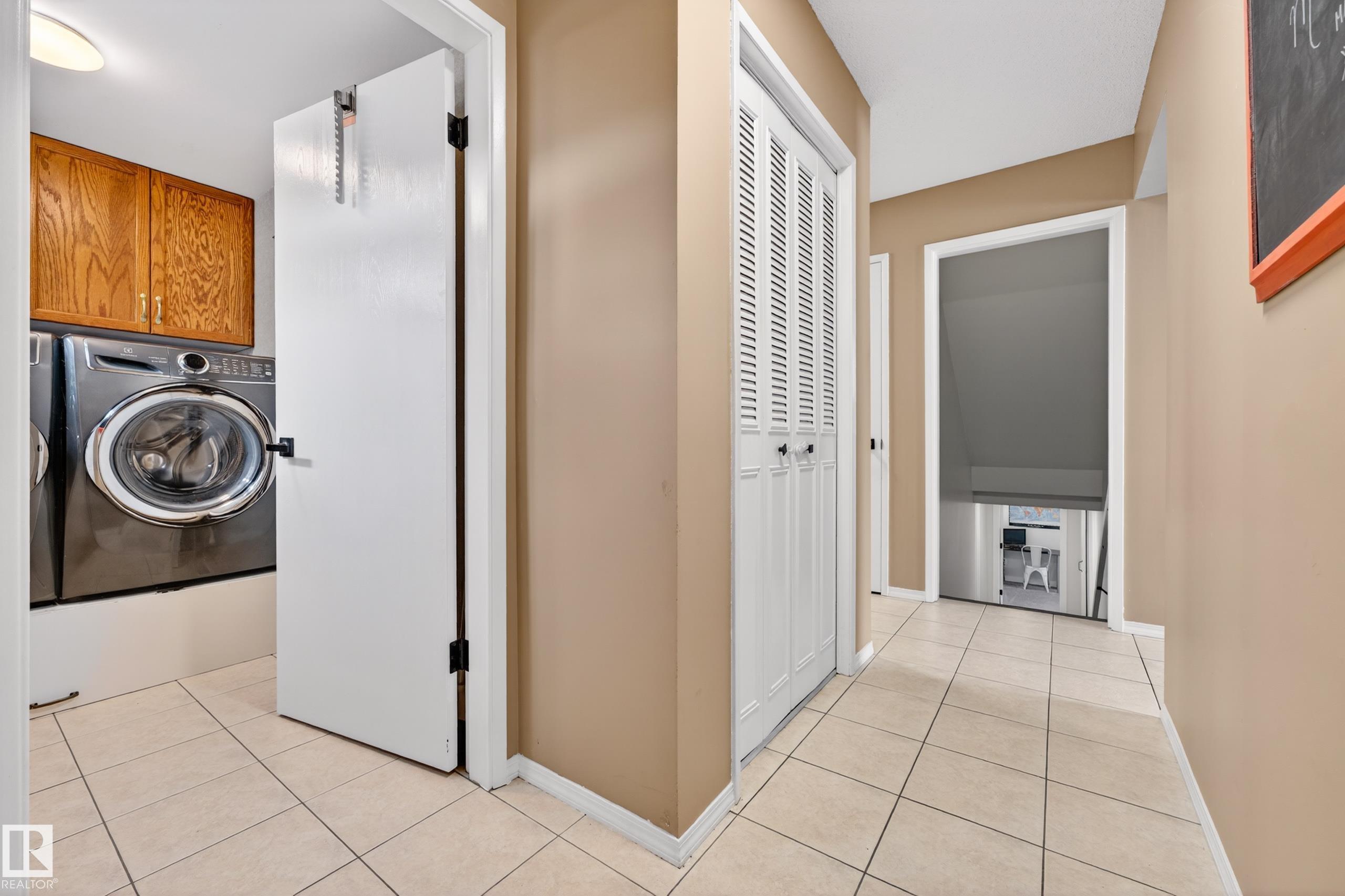 Photo 20 at 3010 105a Street NW, Steinhauer, Edmonton