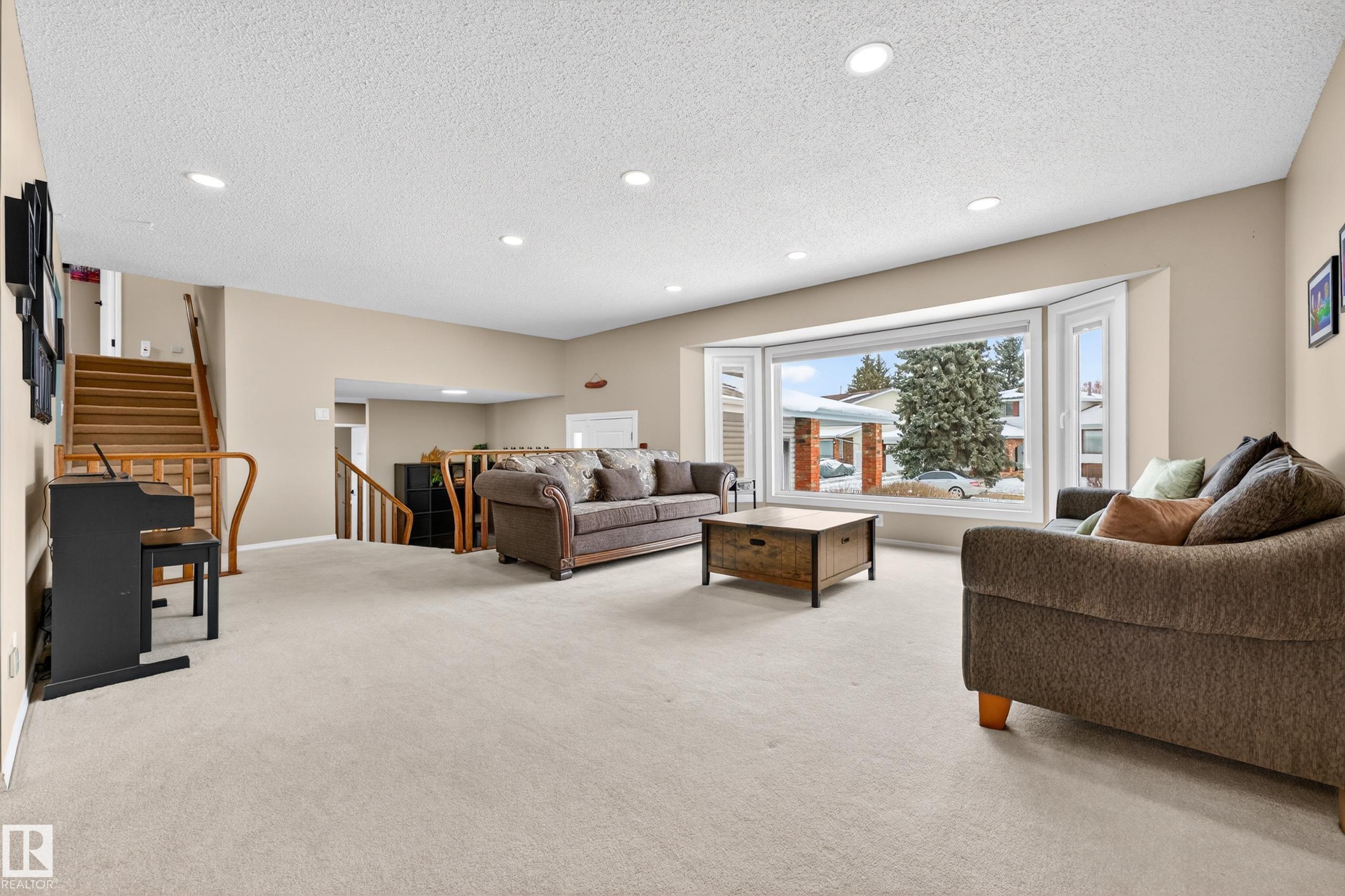 3010 105a Street NW, Steinhauer, Edmonton