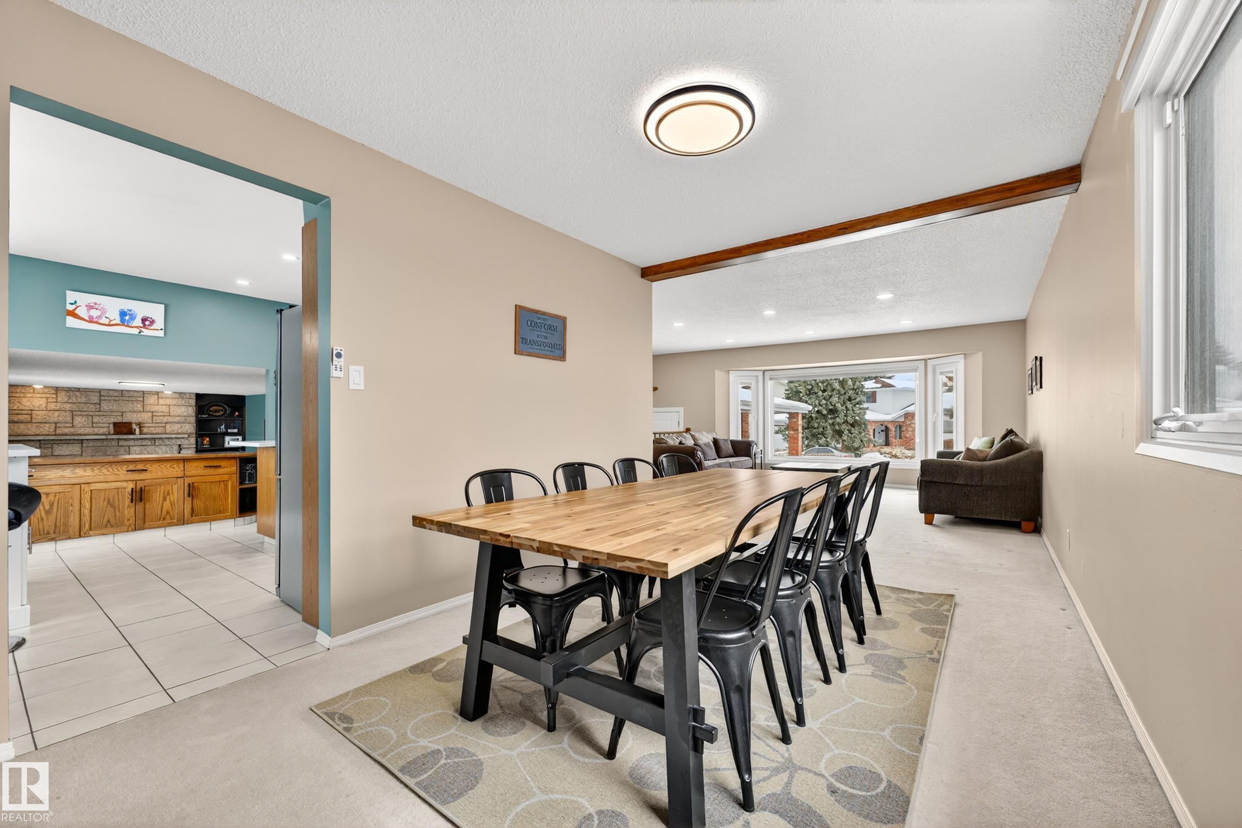 Photo 8 at 3010 105a Street NW, Steinhauer, Edmonton