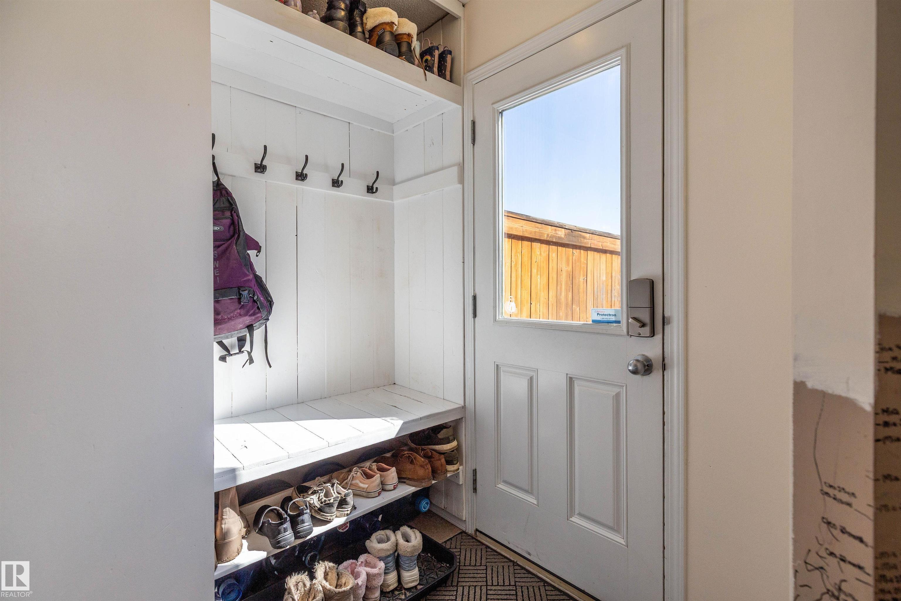 Photo 12 at 21313 60 Avenue NW, The Hamptons, Edmonton