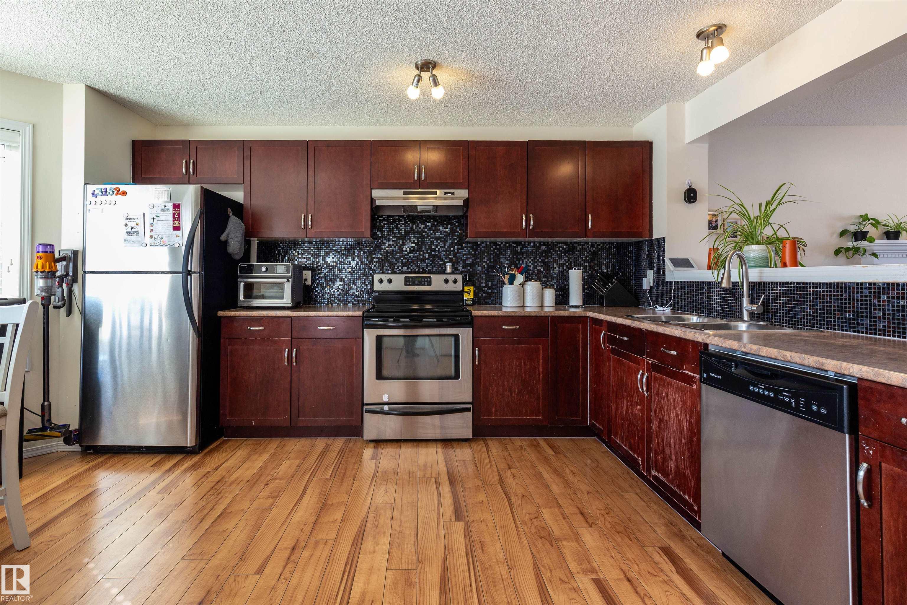 Photo 6 at 21313 60 Avenue NW, The Hamptons, Edmonton