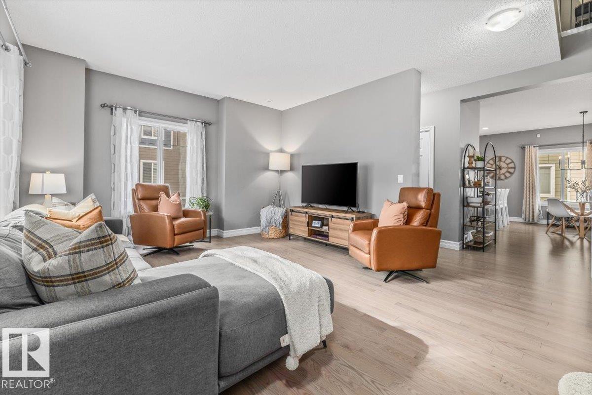 Photo 7 at 9 - 2003 Rabbit Hill Road NW, Magrath Heights, Edmonton