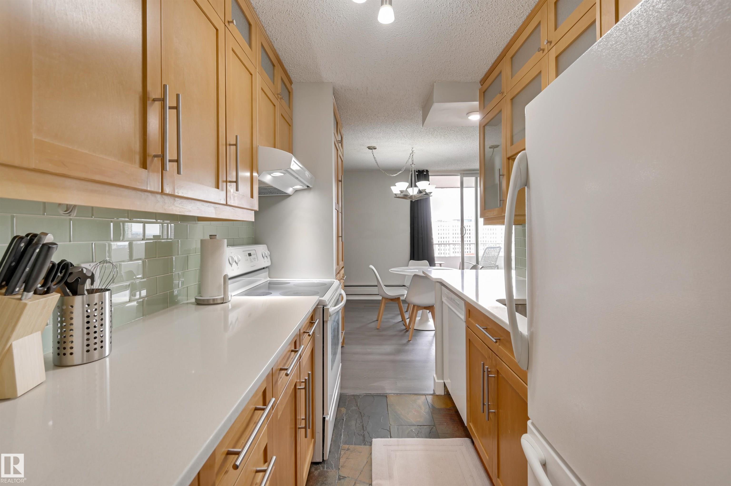 Photo 12 at 1202 - 9909 110 Street NW, Wîhkwêntôwin, Edmonton