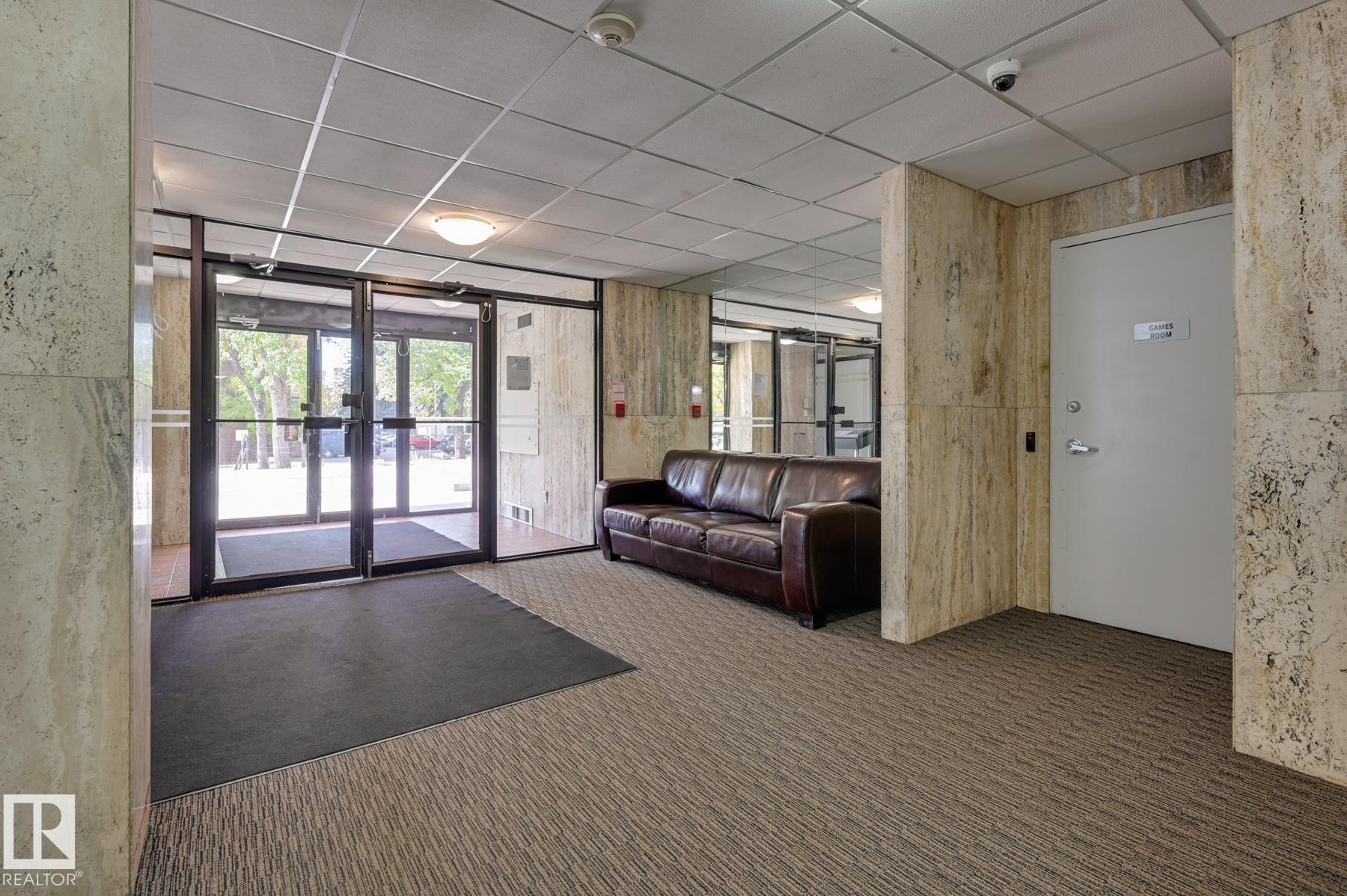 1202 - 9909 110 Street NW, Wîhkwêntôwin, Edmonton