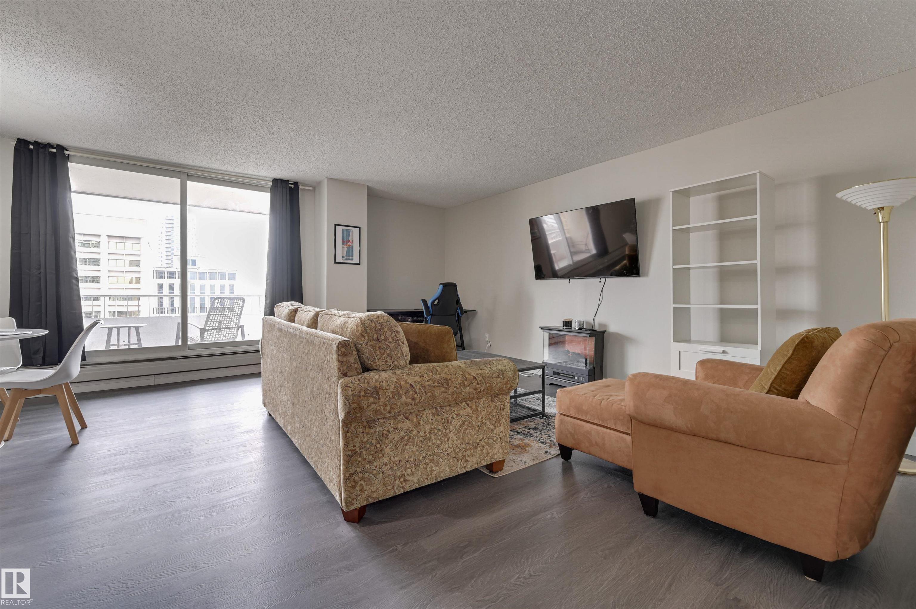 Photo 9 at 1202 - 9909 110 Street NW, Wîhkwêntôwin, Edmonton