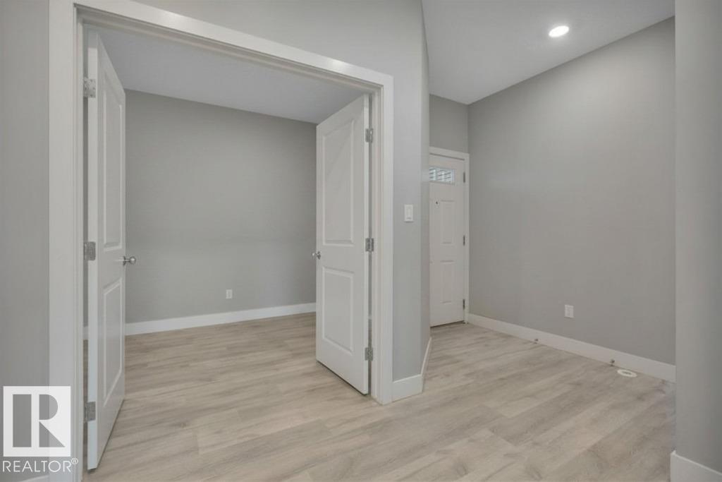 Photo 6 at 1909 Davidson Wynd SW, Desrochers Area, Edmonton