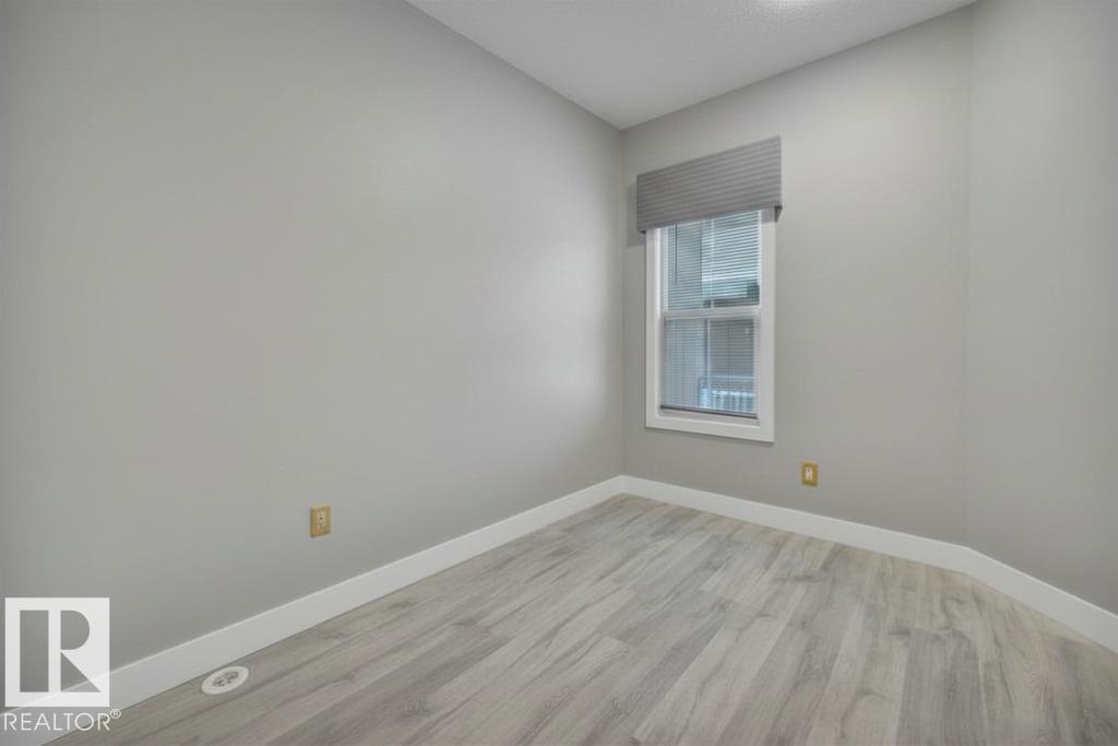 Photo 8 at 1909 Davidson Wynd SW, Desrochers Area, Edmonton