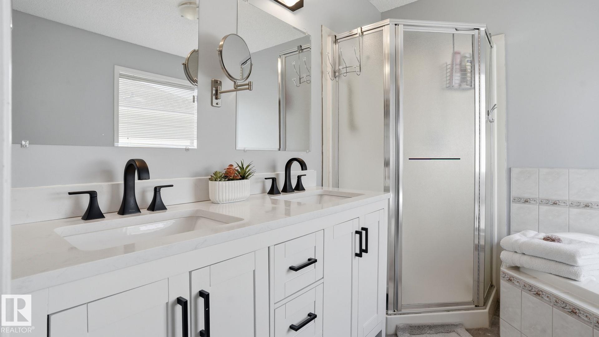 Photo 24 at 1310 Barnes Close SW, Blackmud Creek, Edmonton