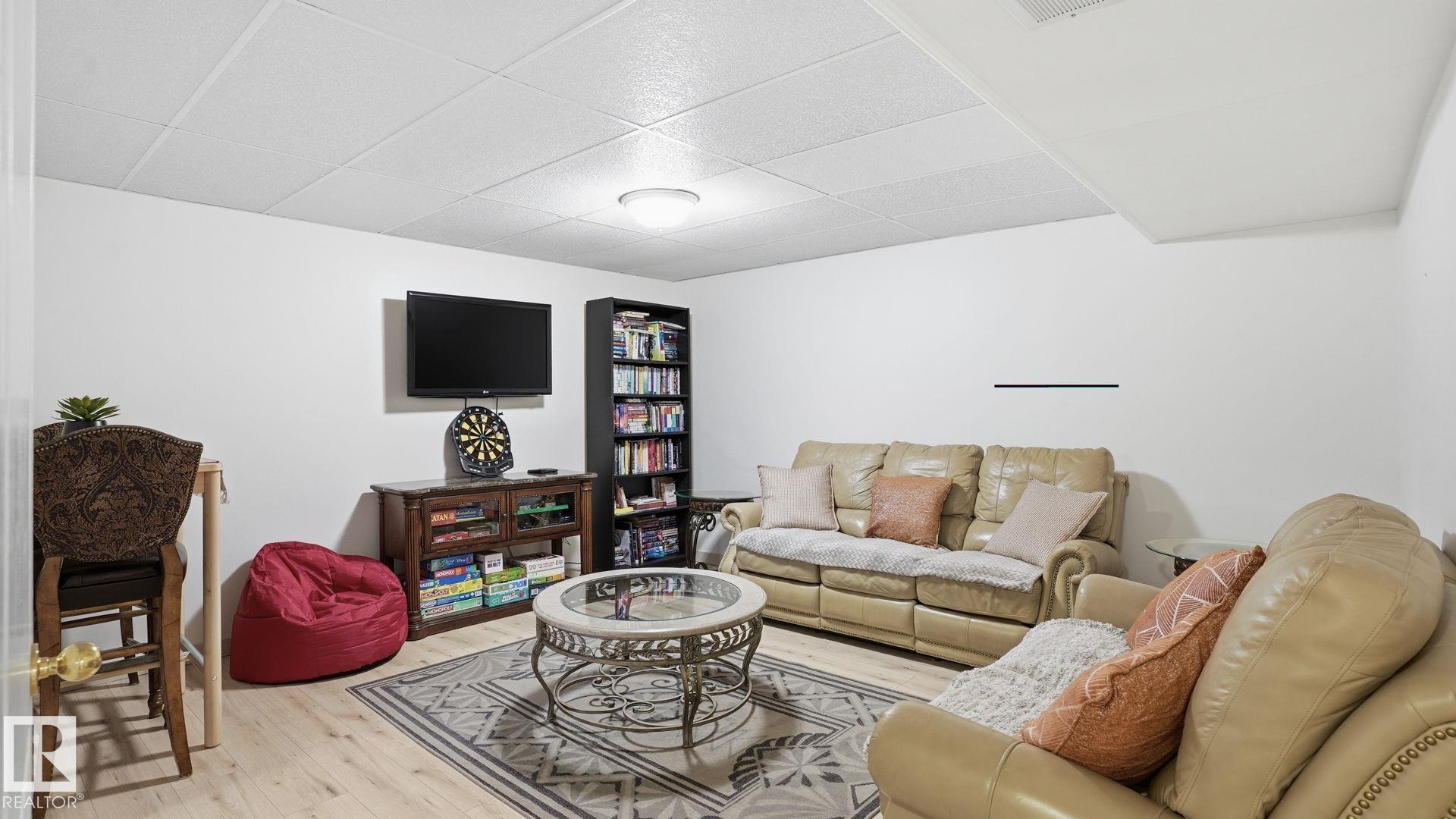 Photo 31 at 1310 Barnes Close SW, Blackmud Creek, Edmonton