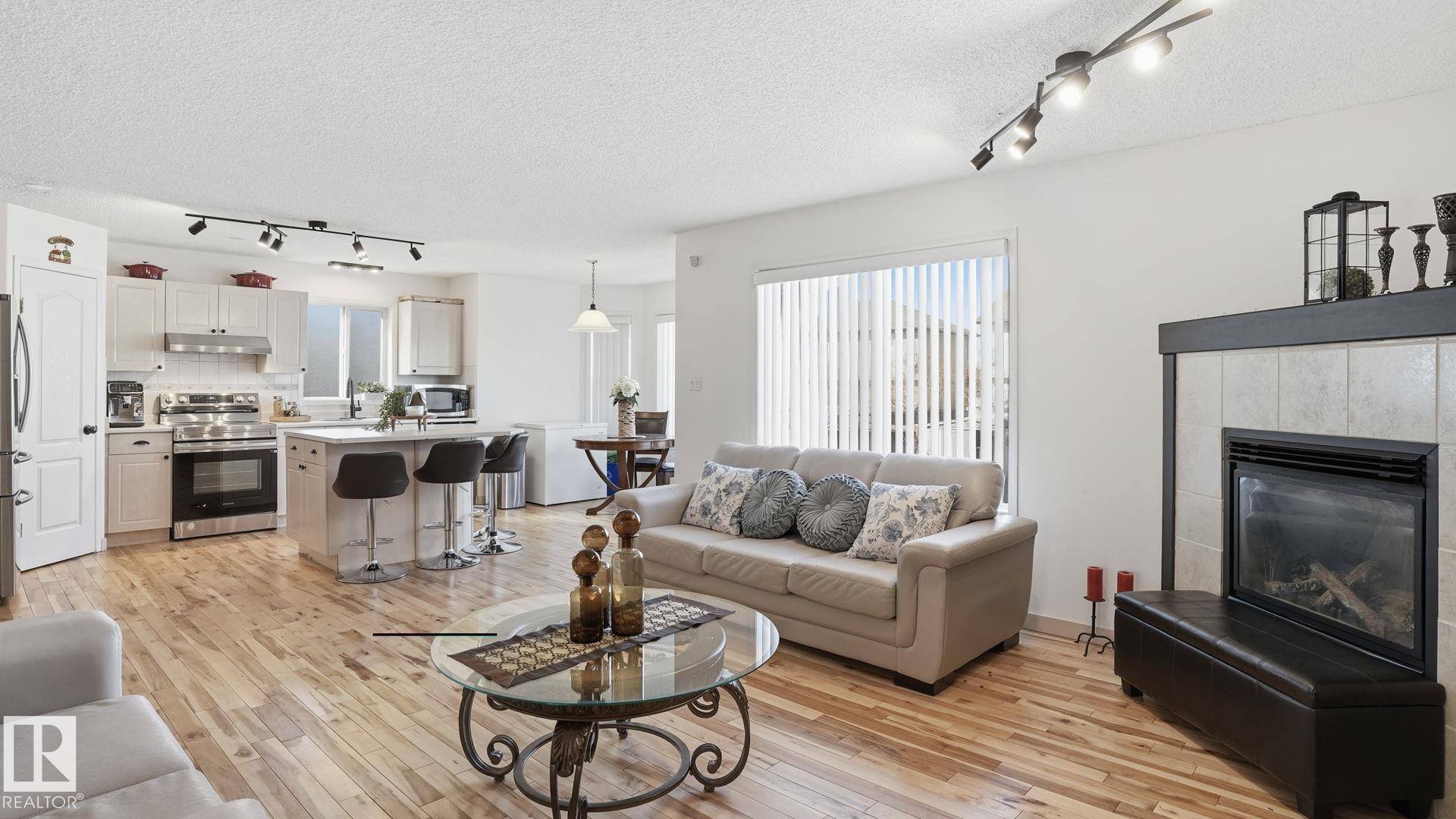 Photo 7 at 1310 Barnes Close SW, Blackmud Creek, Edmonton