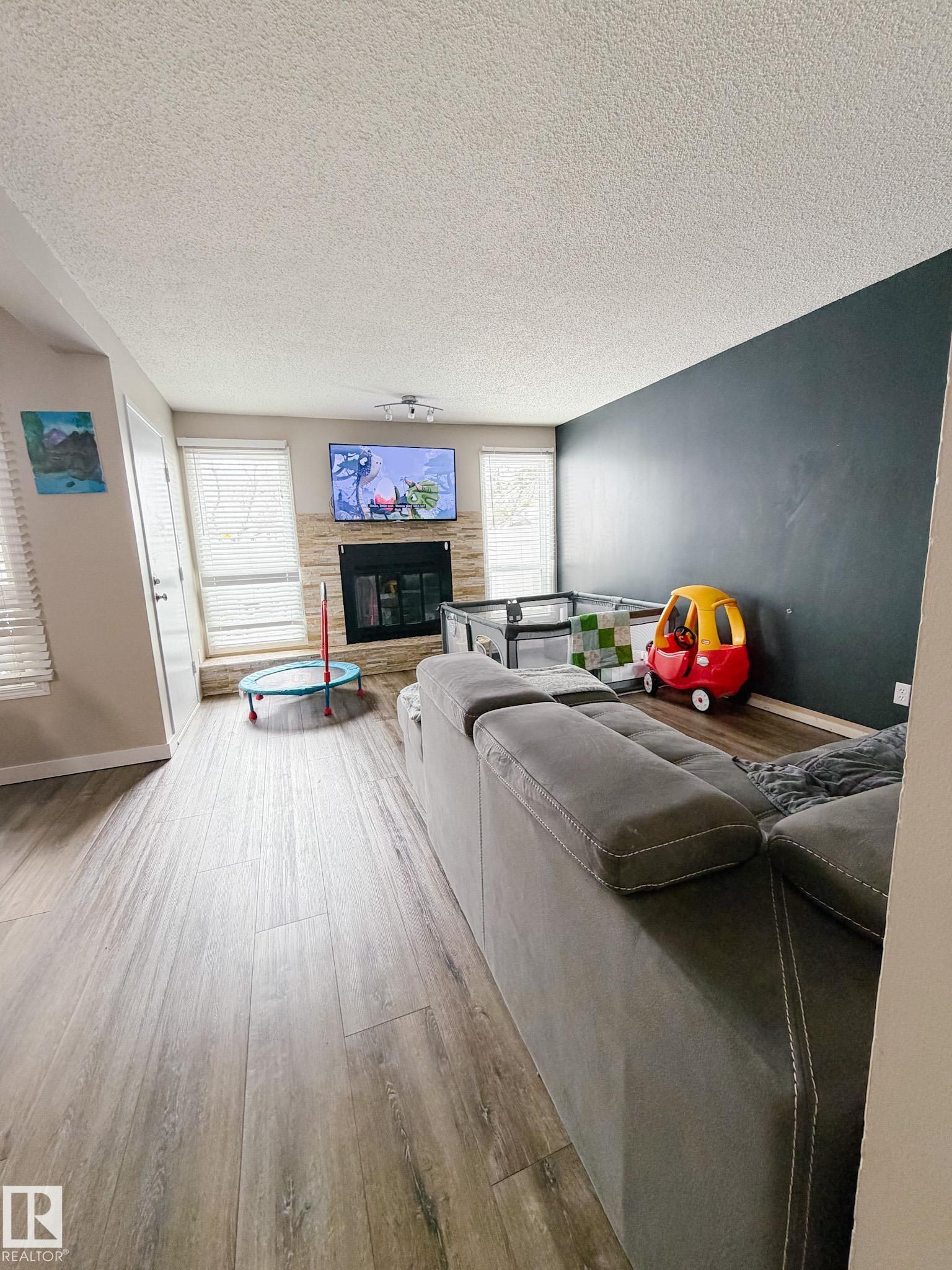 Picture for #36 17409 95 ST NW