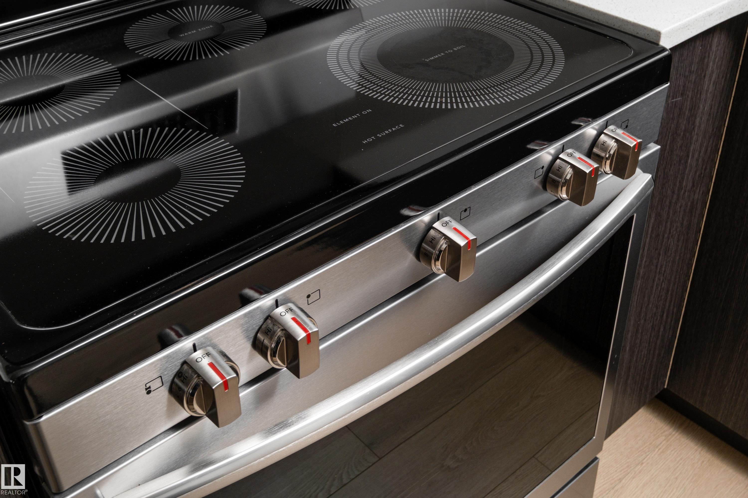 Photo 12 at 39 - 2803 James Mowatt Trail SW, Callaghan, Edmonton