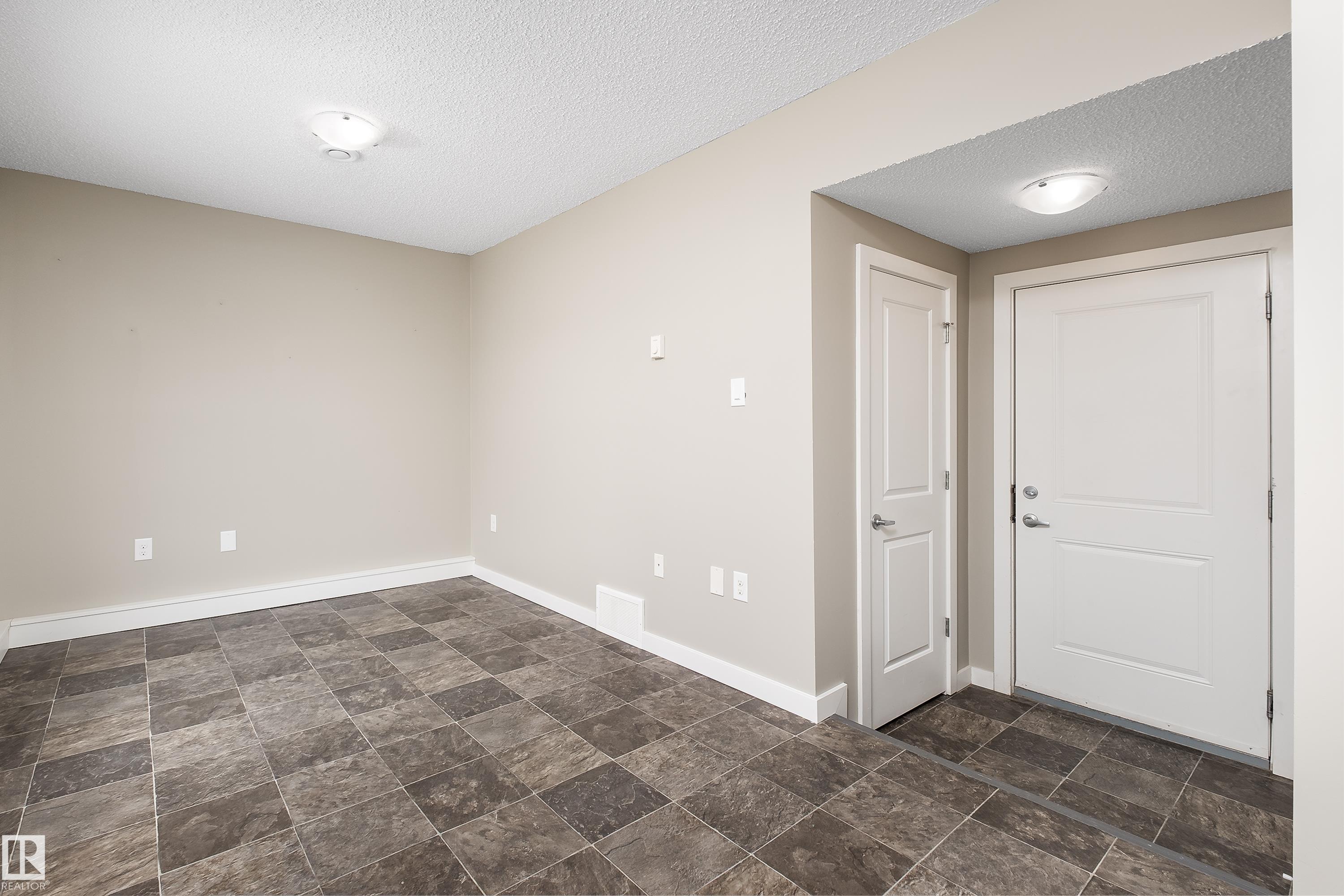 39 - 2803 James Mowatt Trail SW, Callaghan, Edmonton
