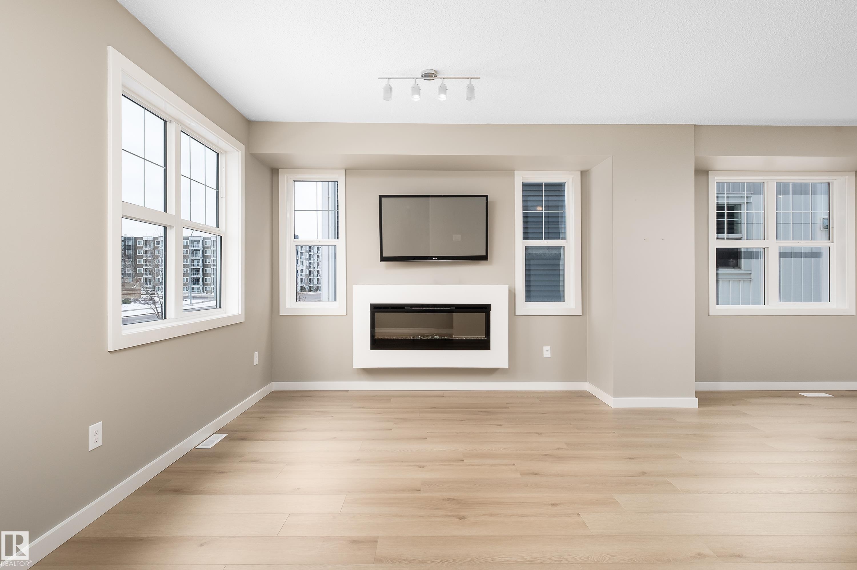 Photo 23 at 39 - 2803 James Mowatt Trail SW, Callaghan, Edmonton