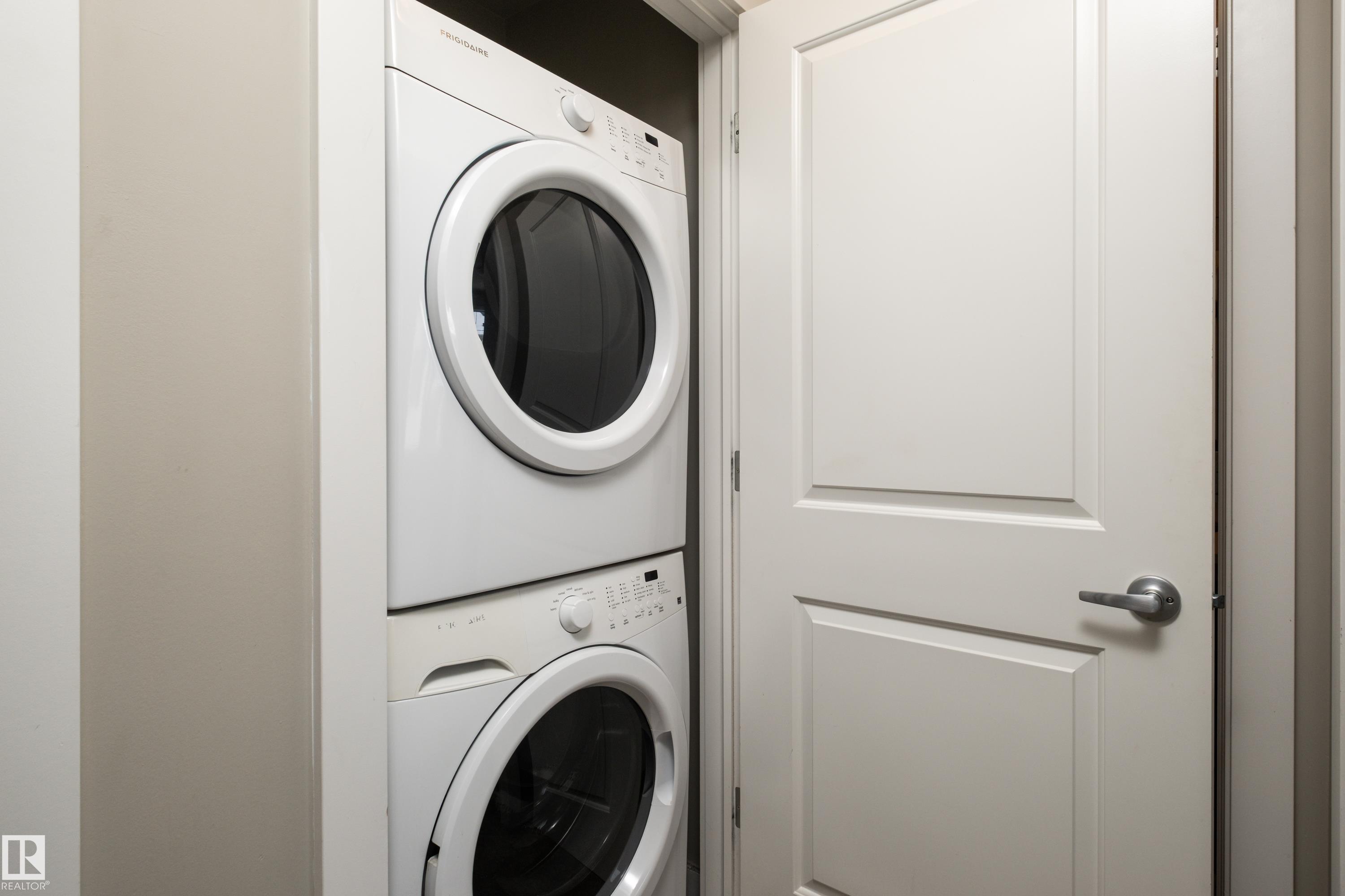 Photo 41 at 39 - 2803 James Mowatt Trail SW, Callaghan, Edmonton