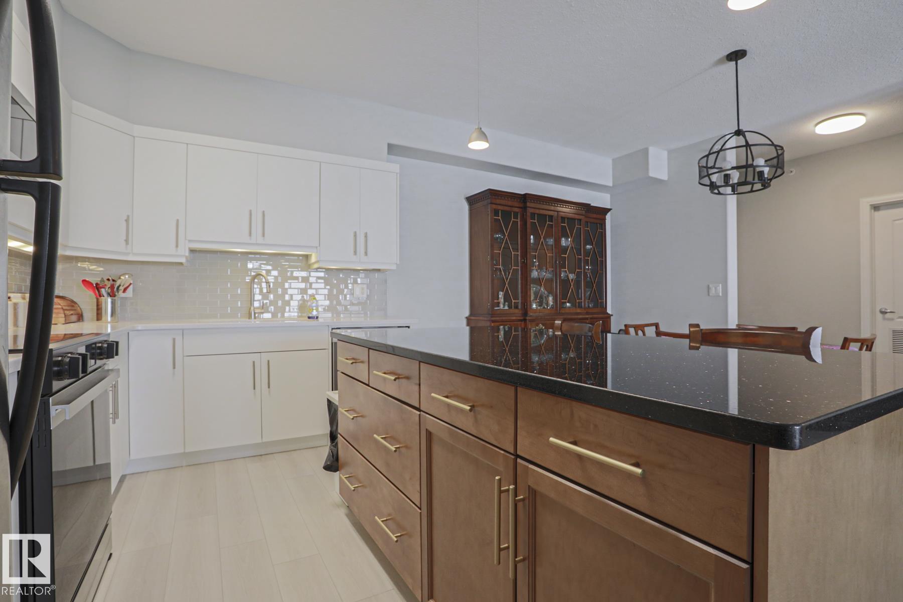 Picture for #432 1406 HODGSON WY NW