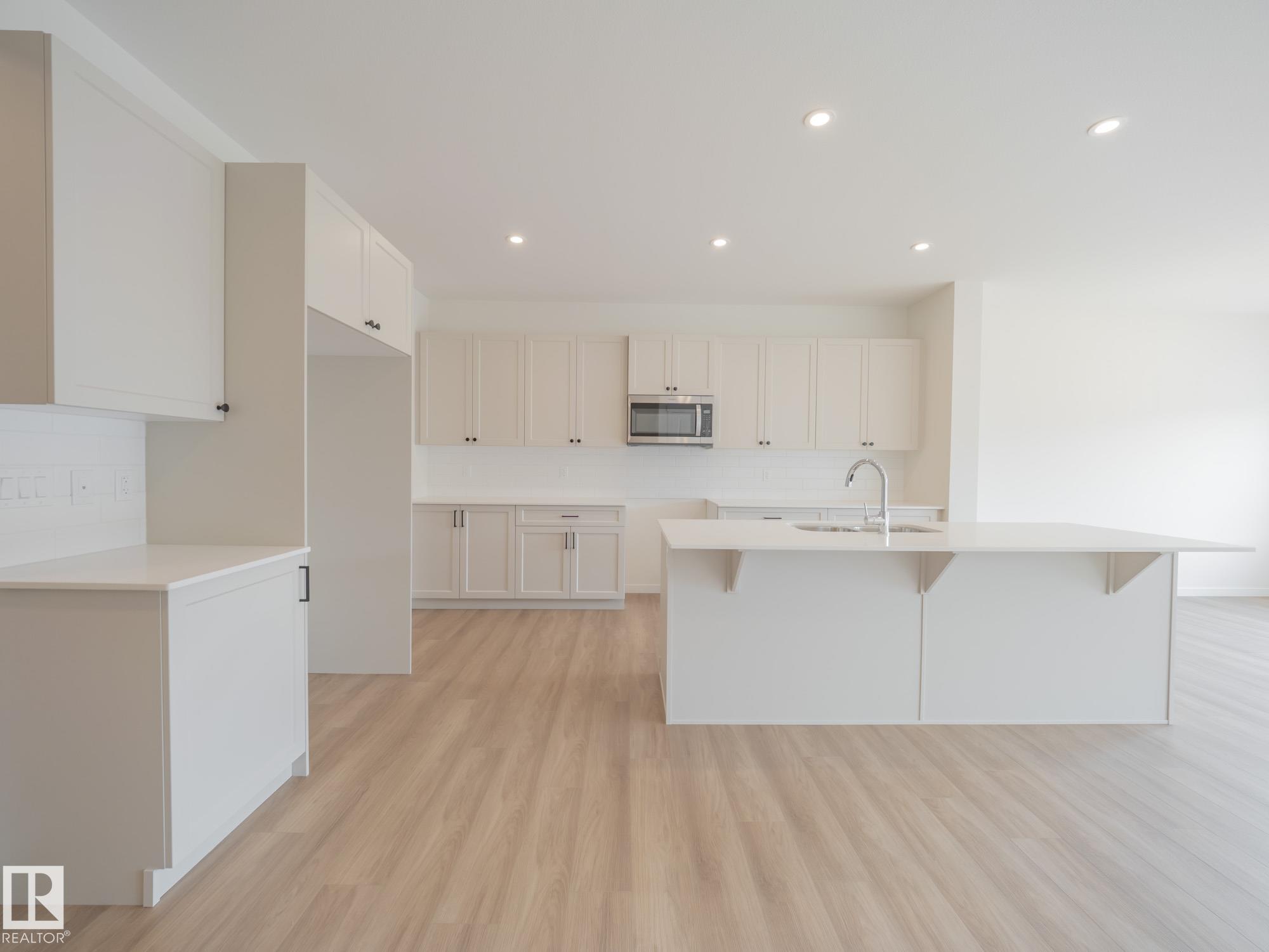 Photo 10 at 2503 211 Street NW, The Uplands, Edmonton