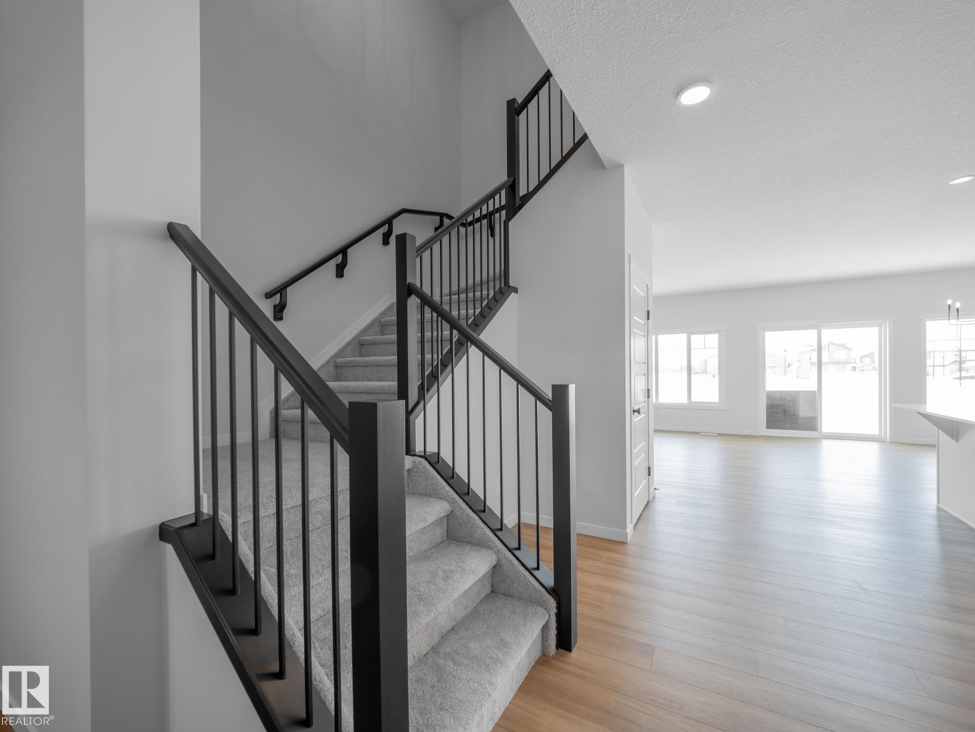 Photo 24 at 927 18 Avenue NW, Aster, Edmonton