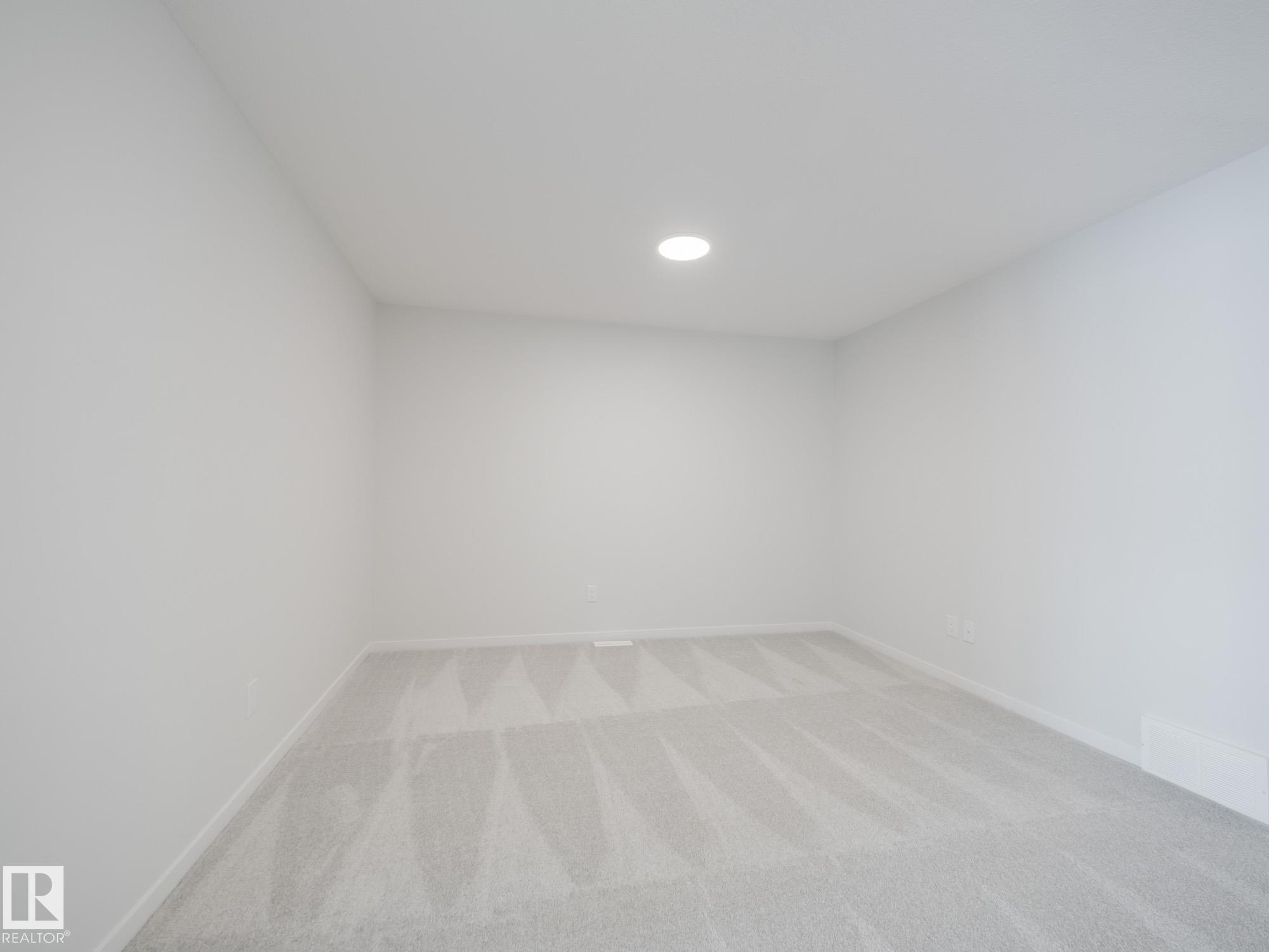 Photo 26 at 927 18 Avenue NW, Aster, Edmonton