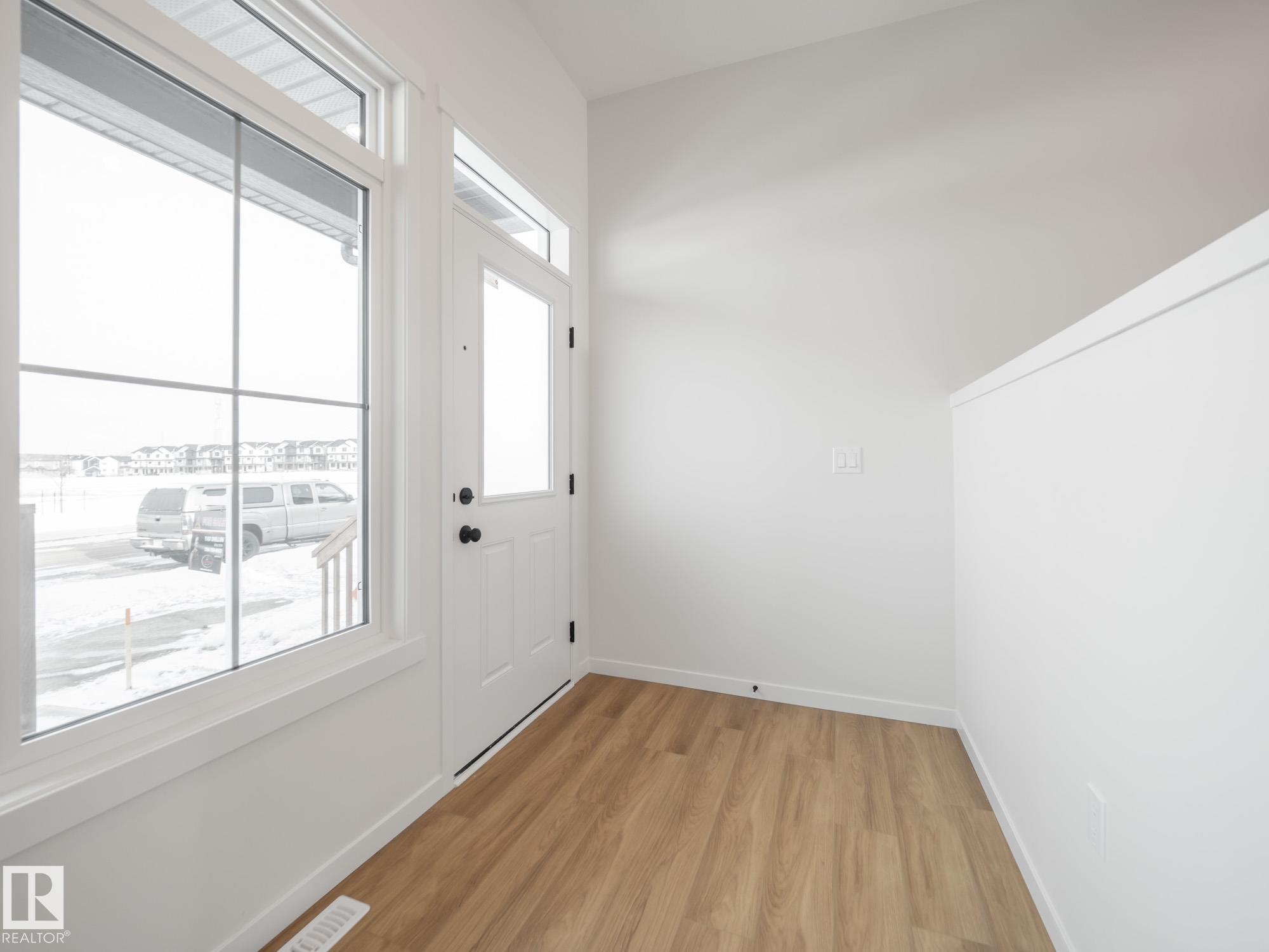 Photo 7 at 31 Nerine Crescent, North Ridge, St. Albert