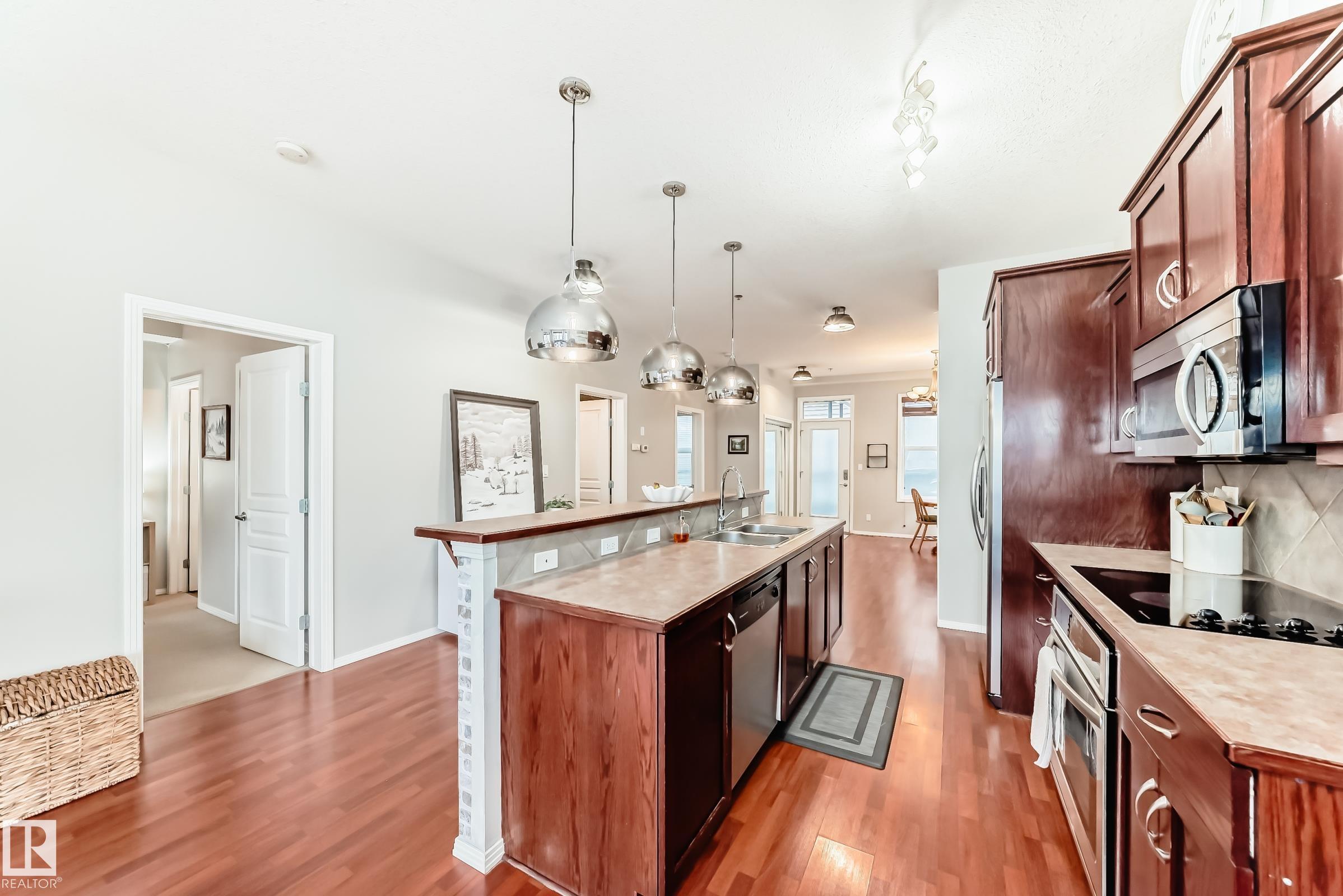 360 - 4823 104a Street NW, Empire Park, Edmonton