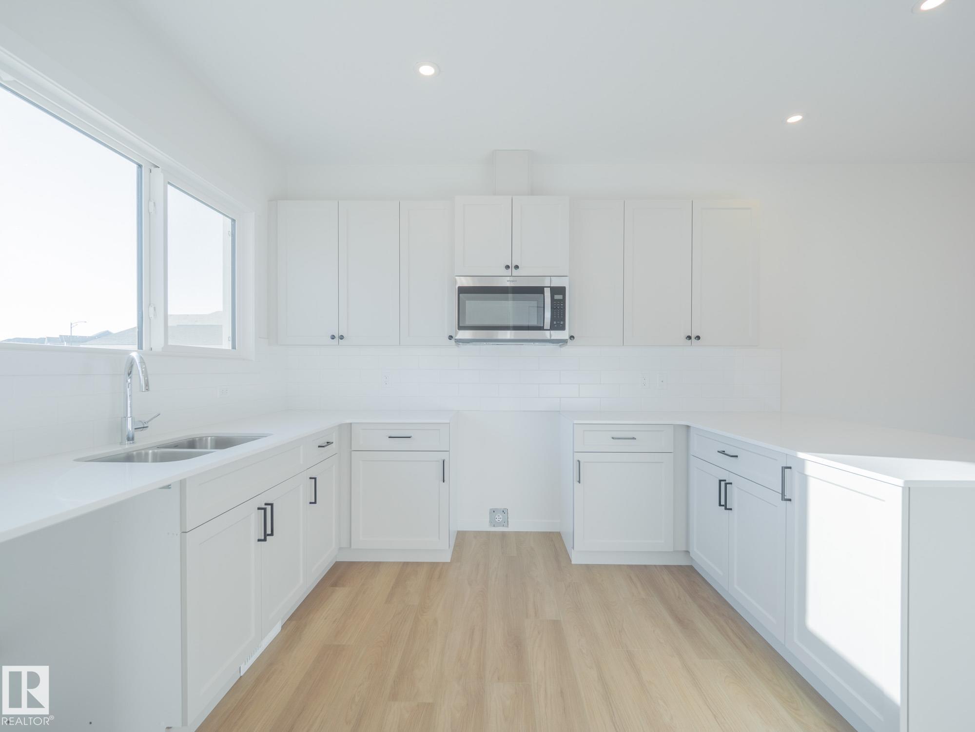 Photo 7 at 17218 4 Street NW, Marquis, Edmonton