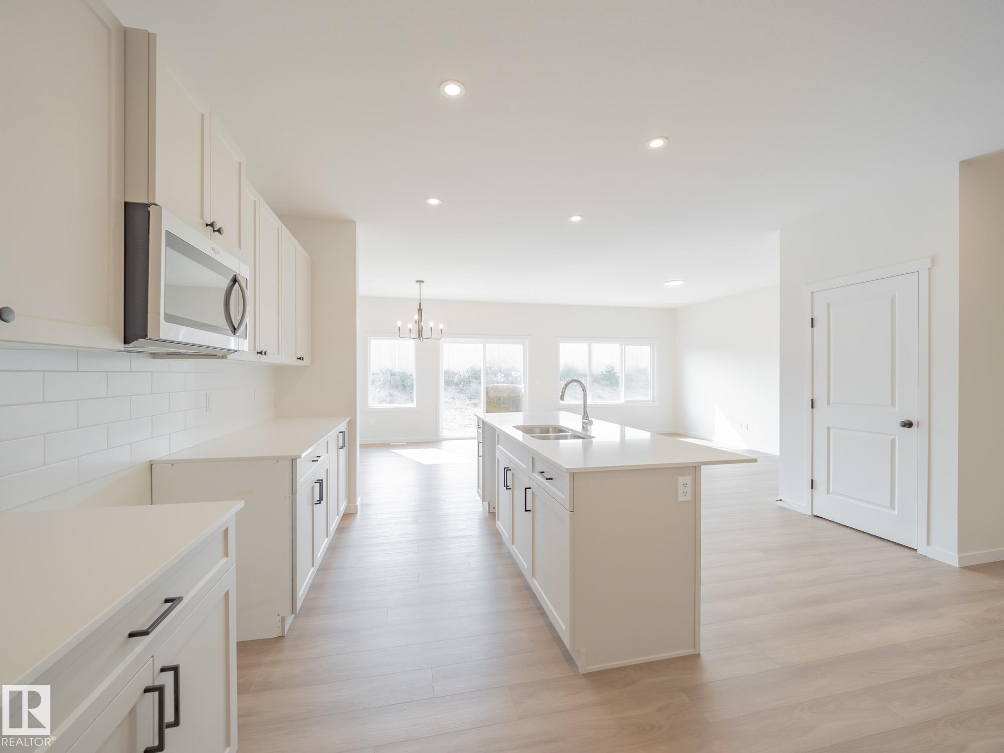 Photo 13 at 28 Nerine Crescent, North Ridge, St. Albert