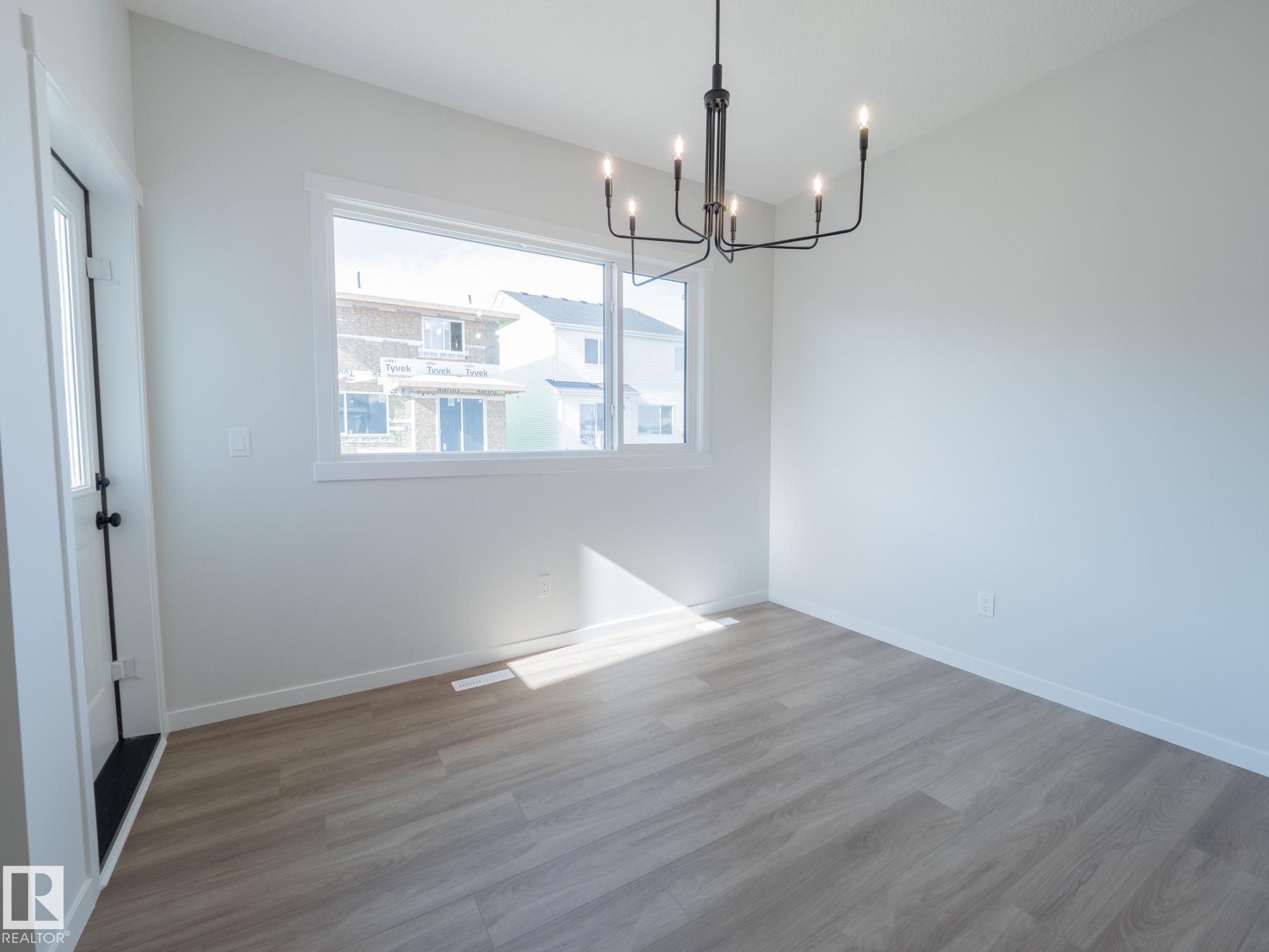 Photo 18 at 947 18 Avenue NW, Aster, Edmonton