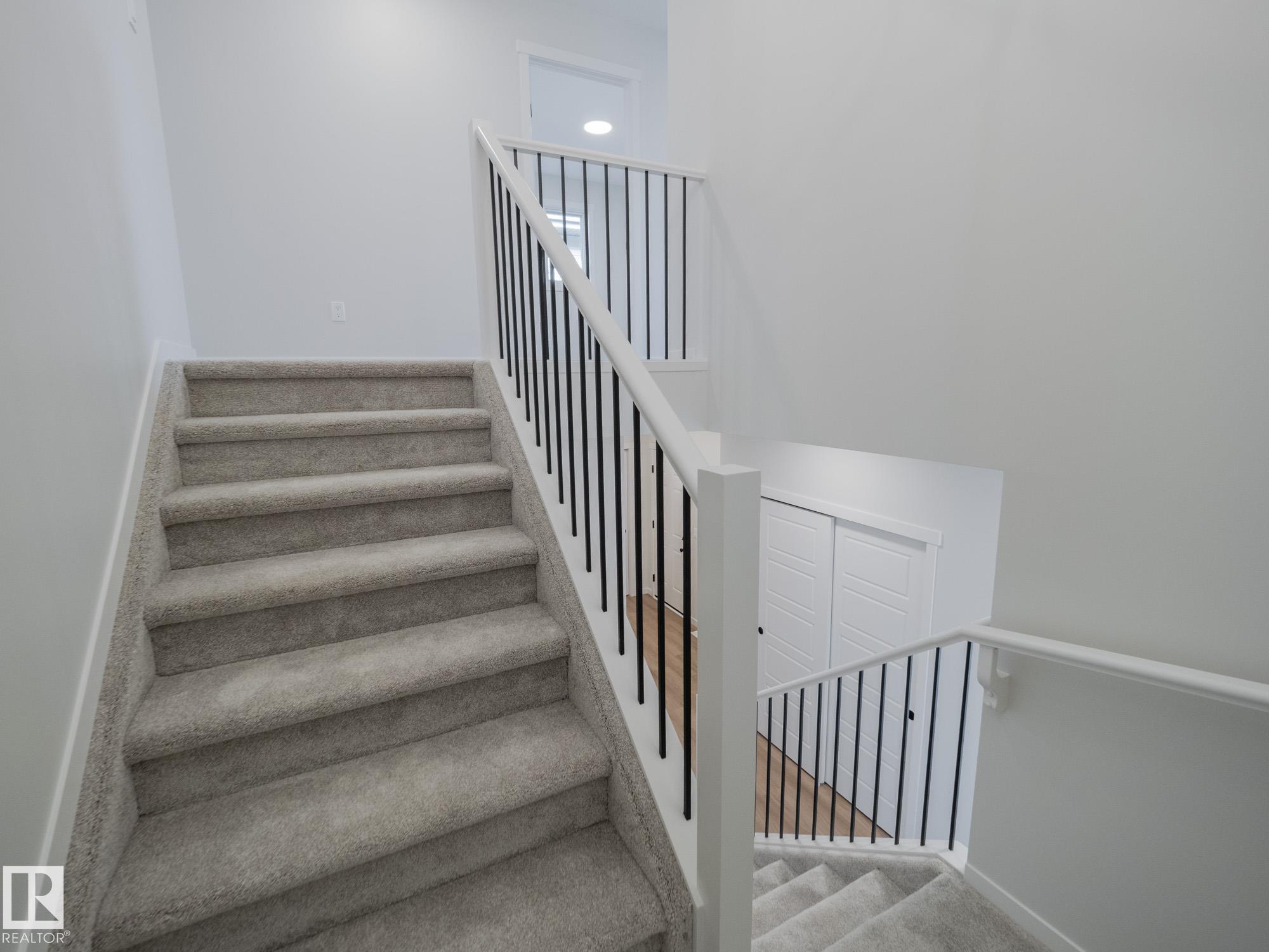 Photo 24 at 947 18 Avenue NW, Aster, Edmonton