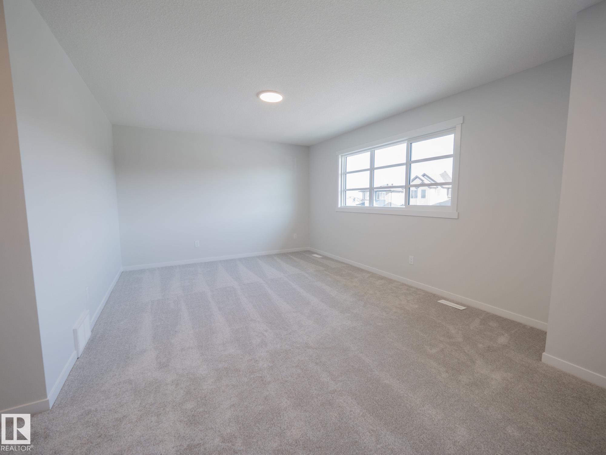 Photo 26 at 947 18 Avenue NW, Aster, Edmonton