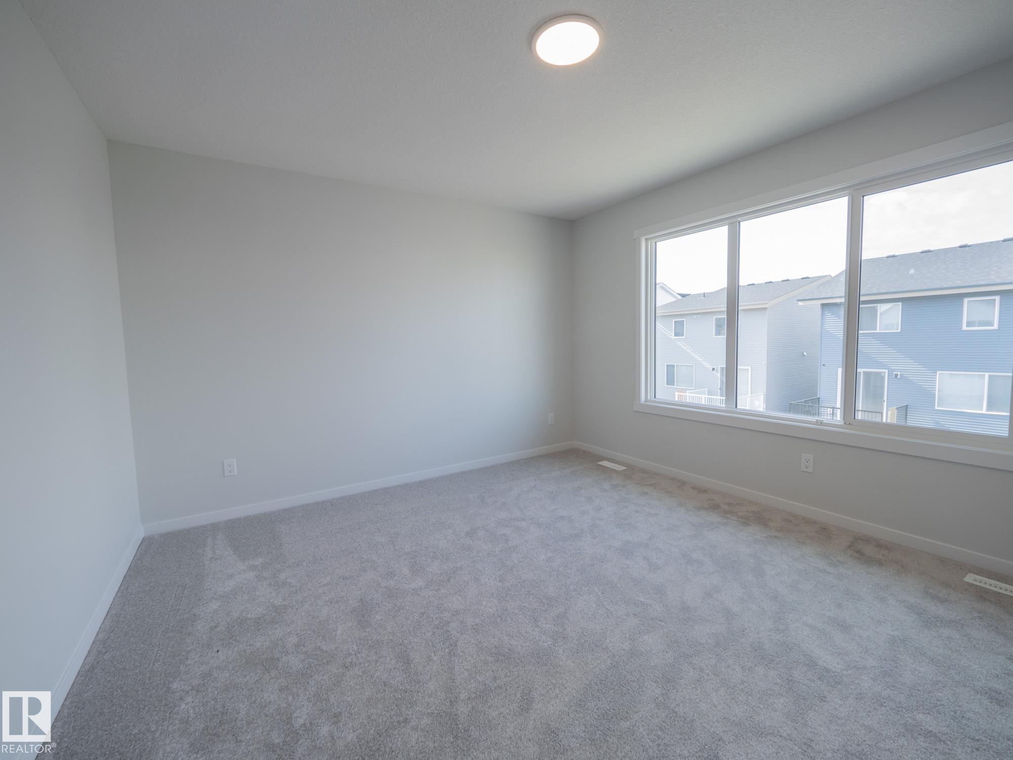 Photo 30 at 947 18 Avenue NW, Aster, Edmonton