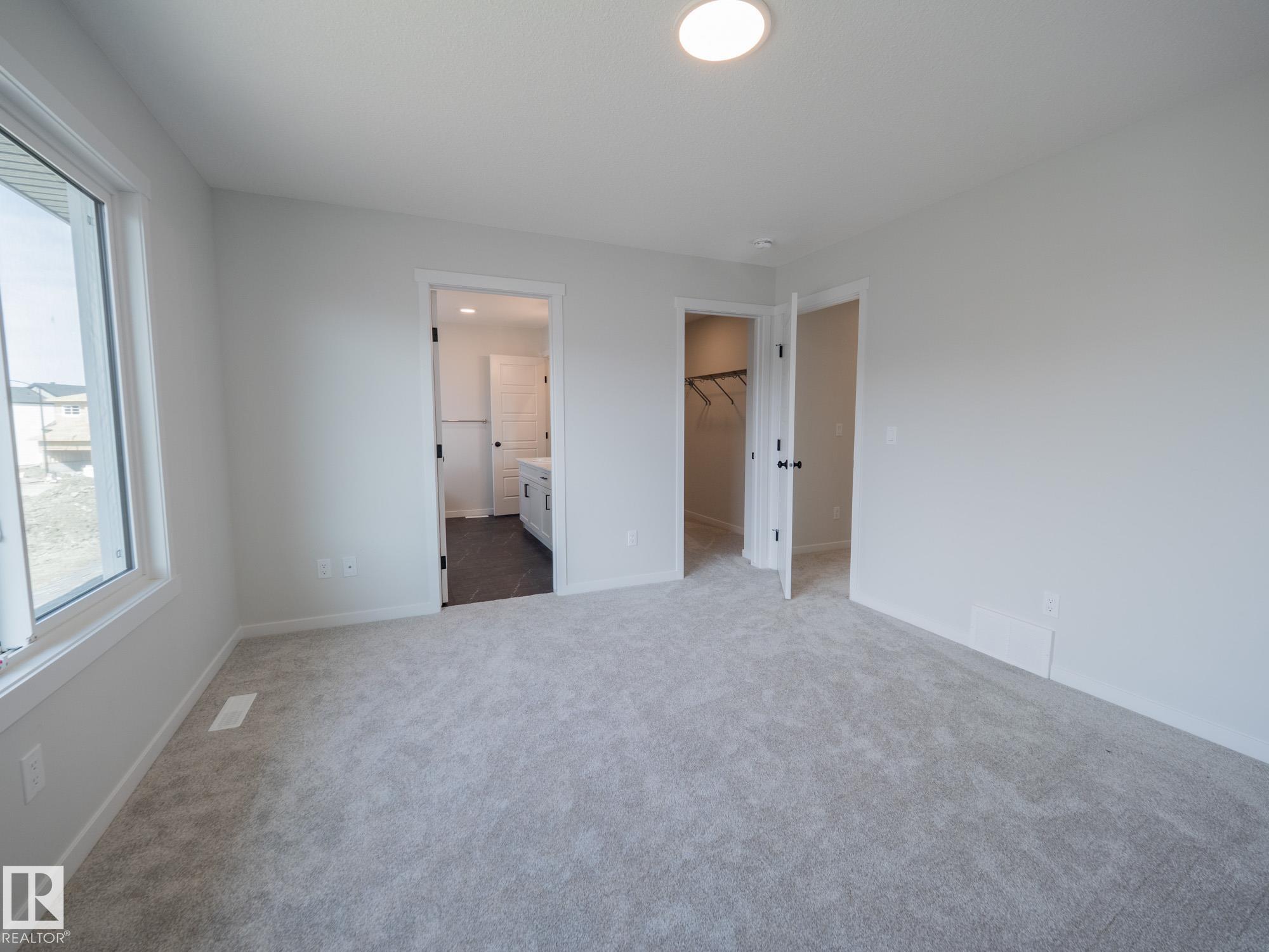 Photo 31 at 947 18 Avenue NW, Aster, Edmonton