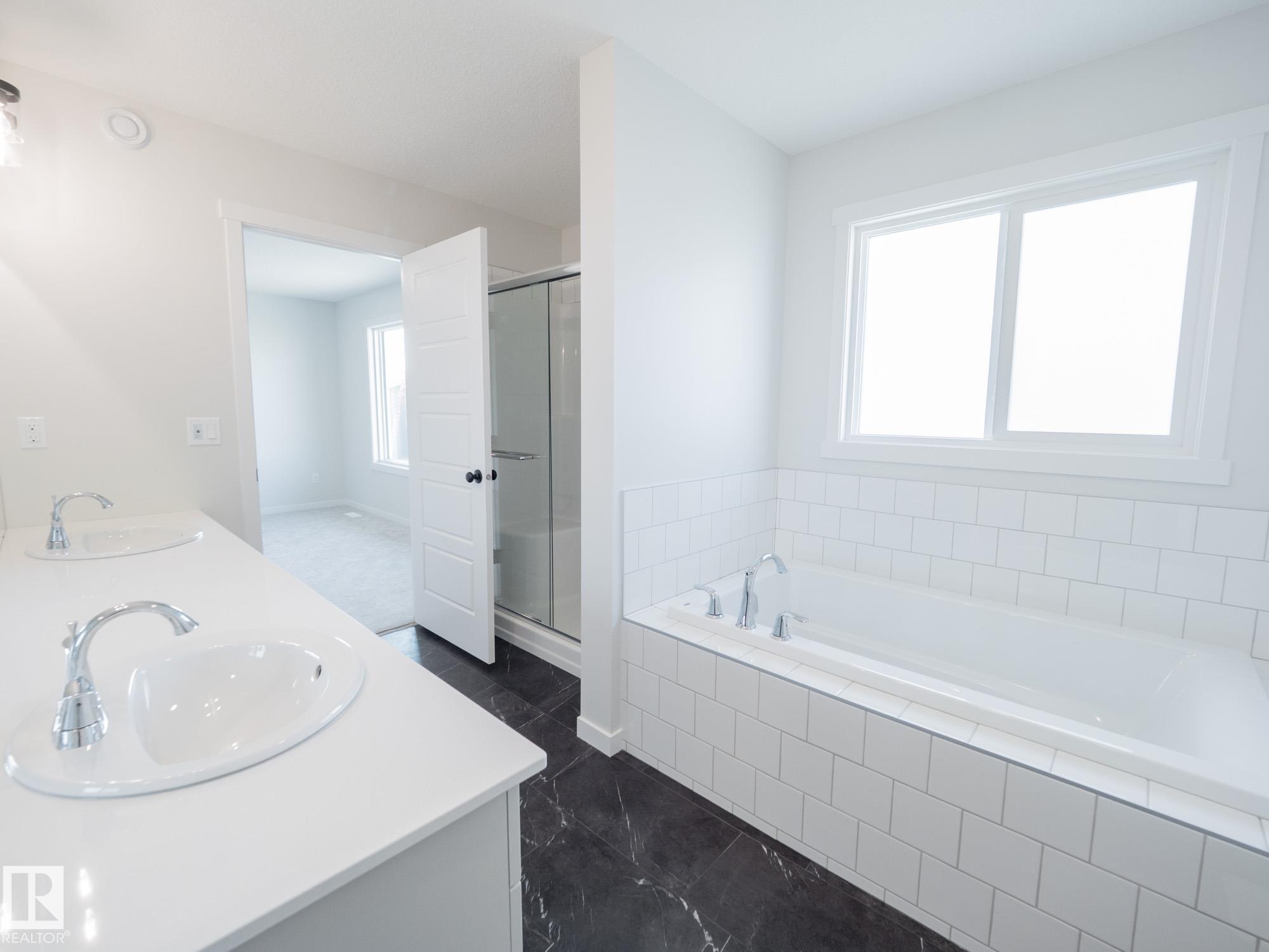 Photo 33 at 947 18 Avenue NW, Aster, Edmonton