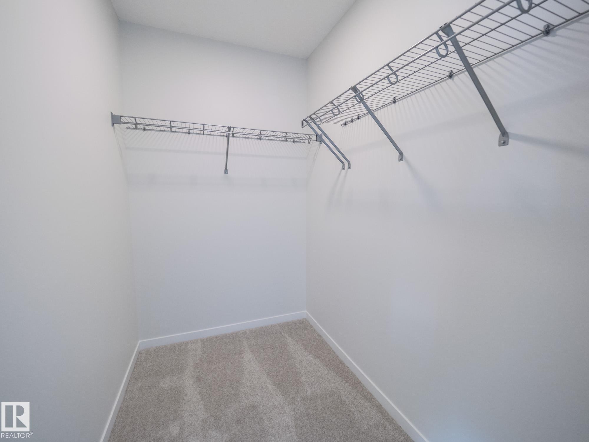 Photo 34 at 947 18 Avenue NW, Aster, Edmonton